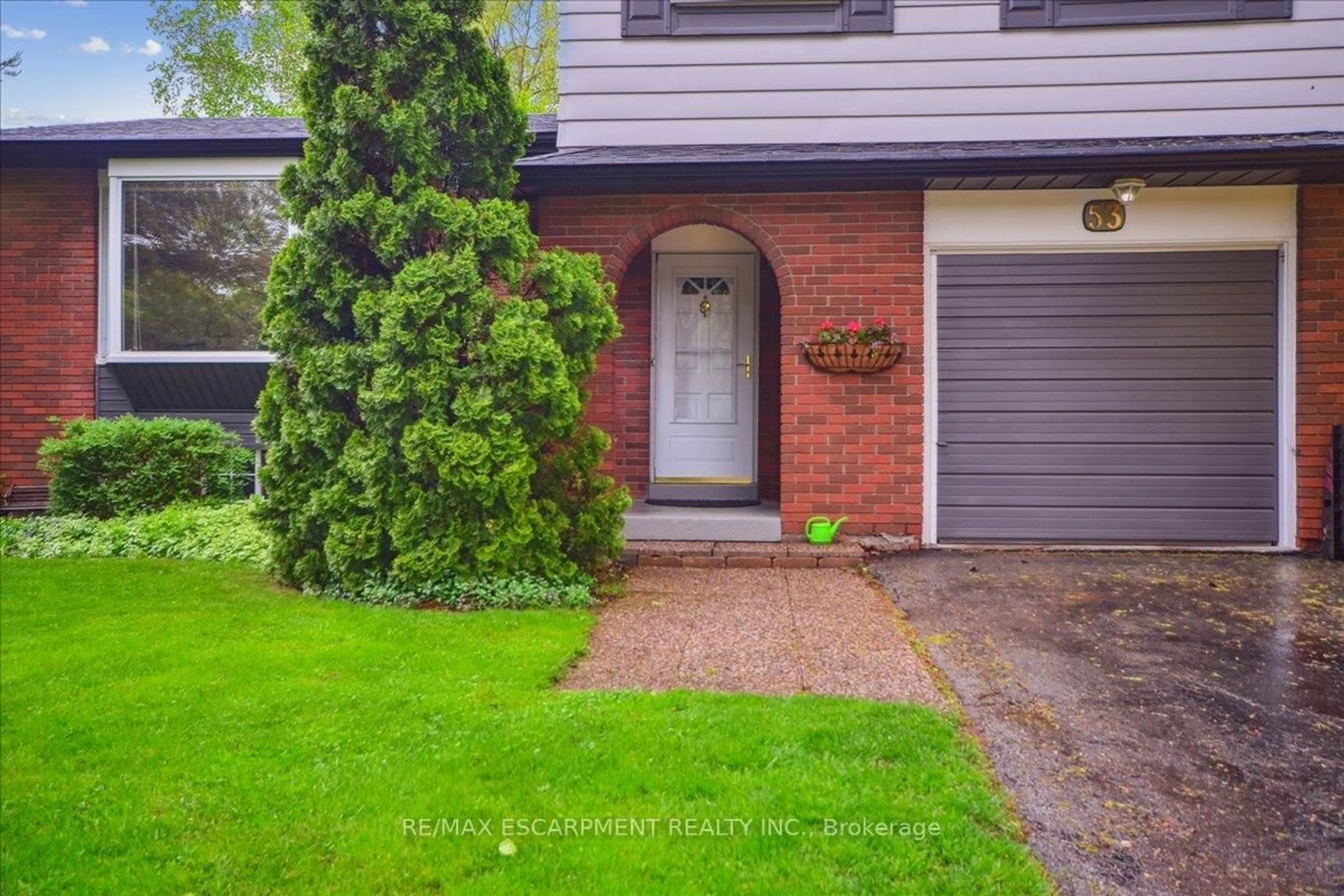 Home with brick exterior material, street for 53 Nadia Pl, Oakville Ontario L6H 1K1