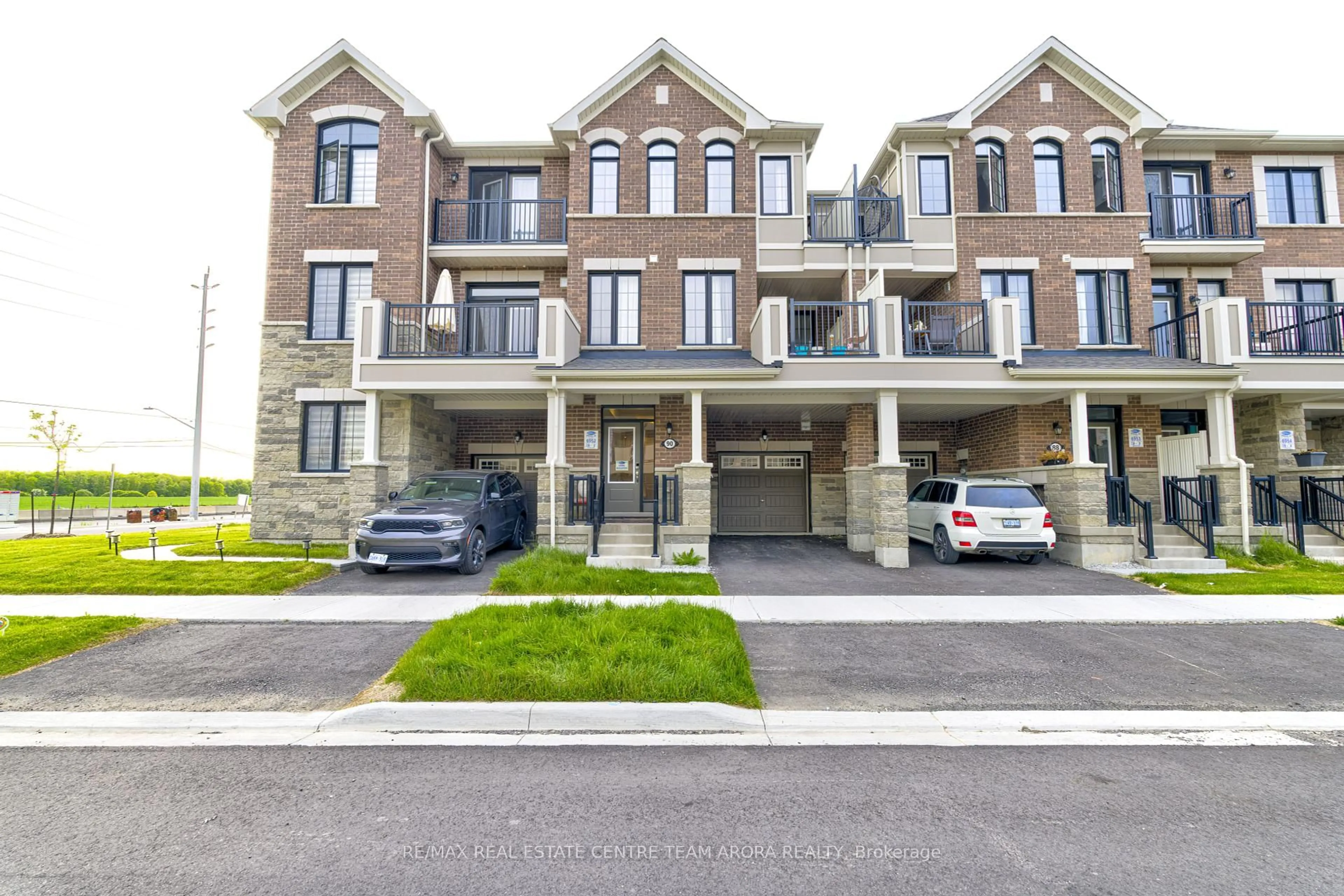 Unknown for 90 Melmar St, Brampton Ontario L7A 5K8