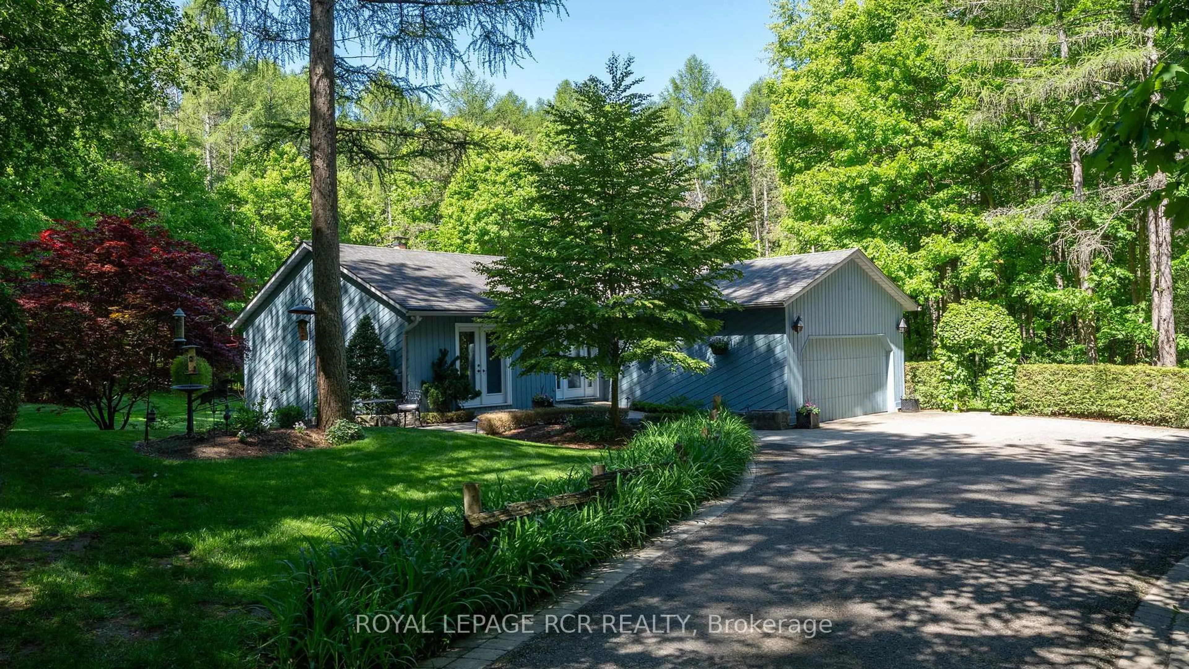 A pic from outside/outdoor area/front of a property/back of a property/a pic from drone, unknown for 12 Damascus Dr, Caledon Ontario L7C 0A4