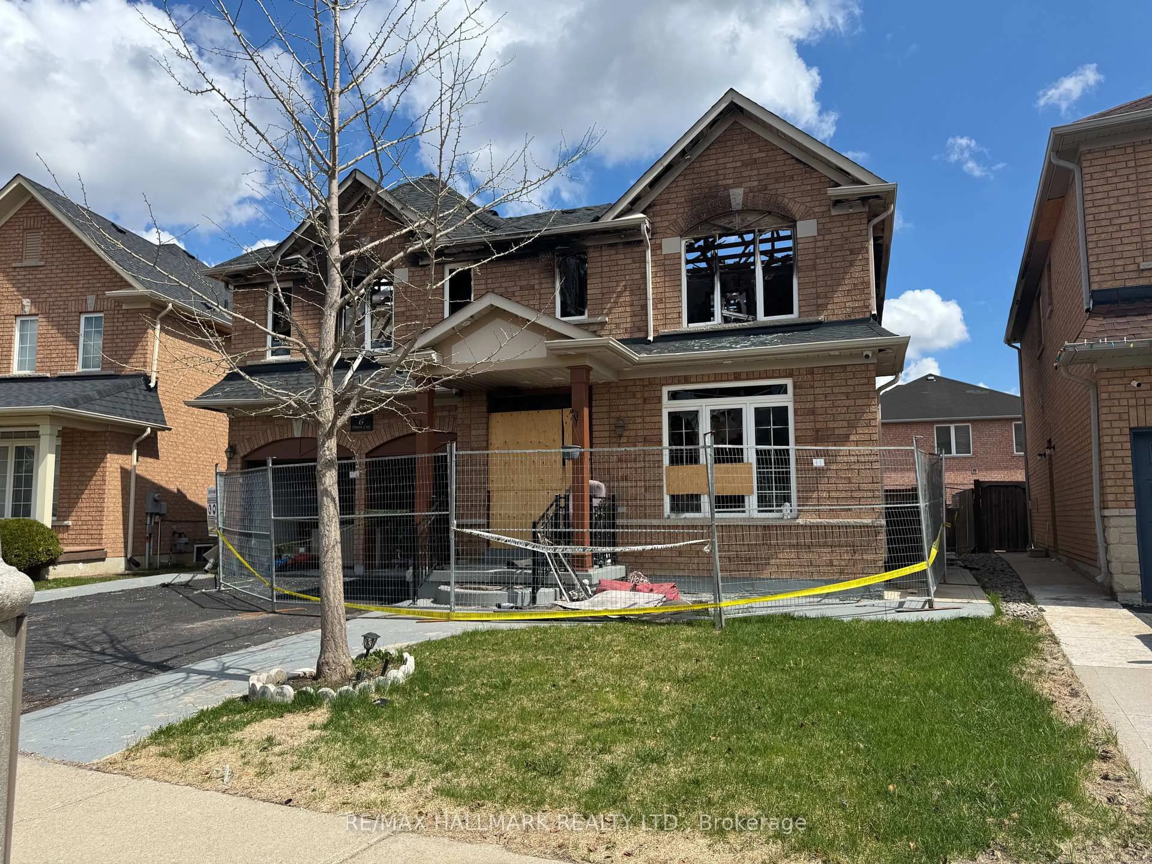 Home with brick exterior material, street for 6 Darou Cres, Brampton Ontario L6R 0N7