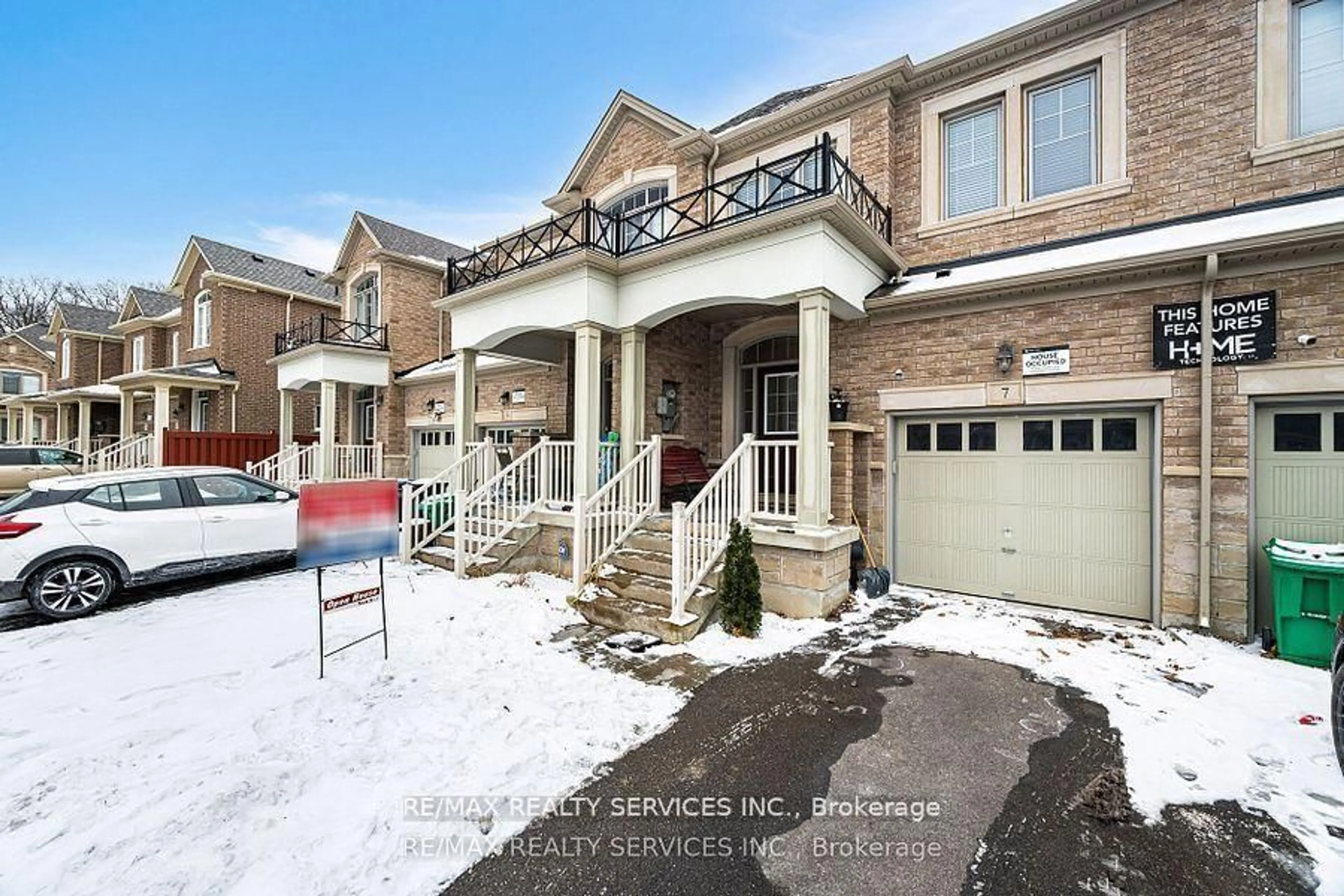 Unknown for 7 Lady Evelyn Cres, Brampton Ontario L6Y 6C7
