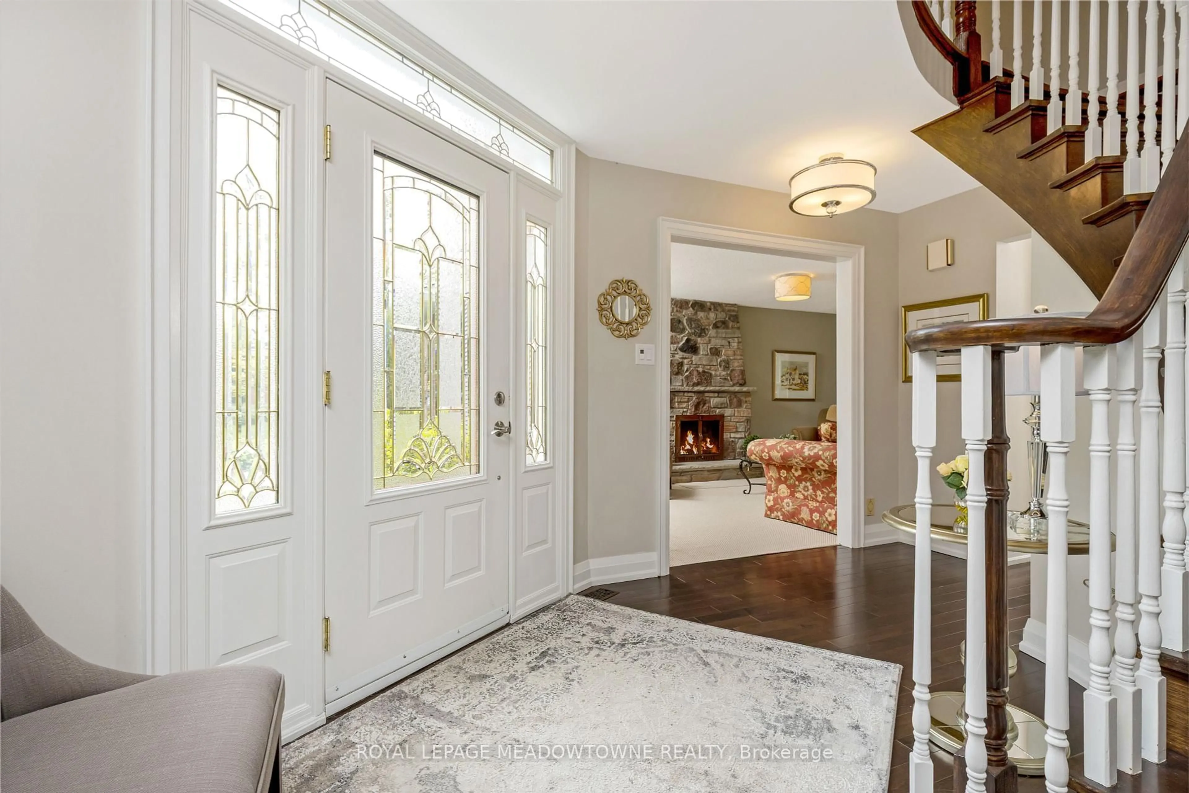 Indoor entryway for 3345 Sawmill Valley Dr, Mississauga Ontario L5L 2Z8