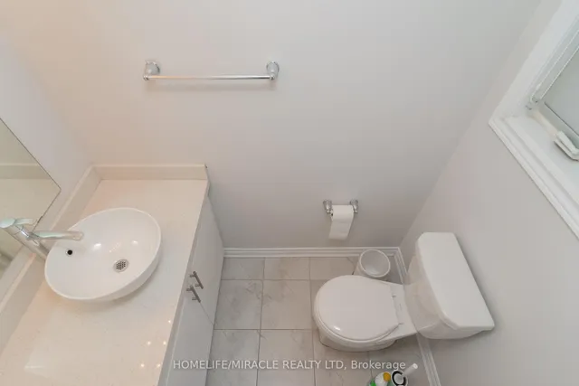 Additional property image - 200 Veterans Dr Unit 140