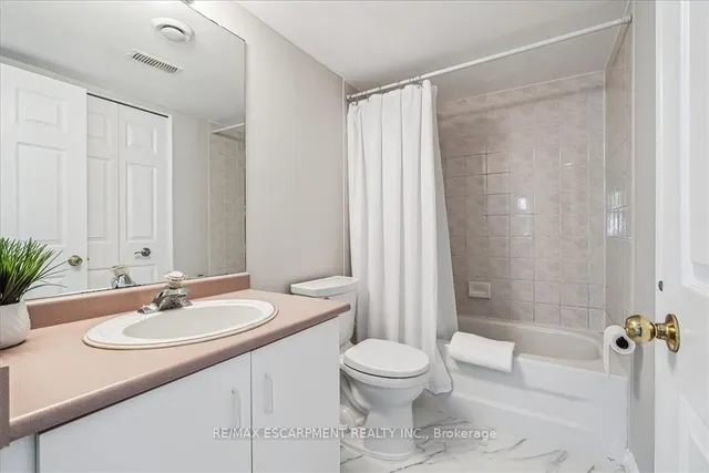 Additional property image - 4140 Foxwood Dr Unit 1102