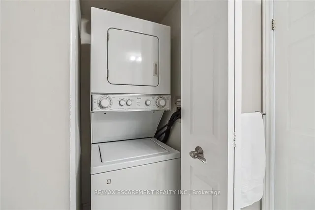Additional property image - 4140 Foxwood Dr Unit 1102