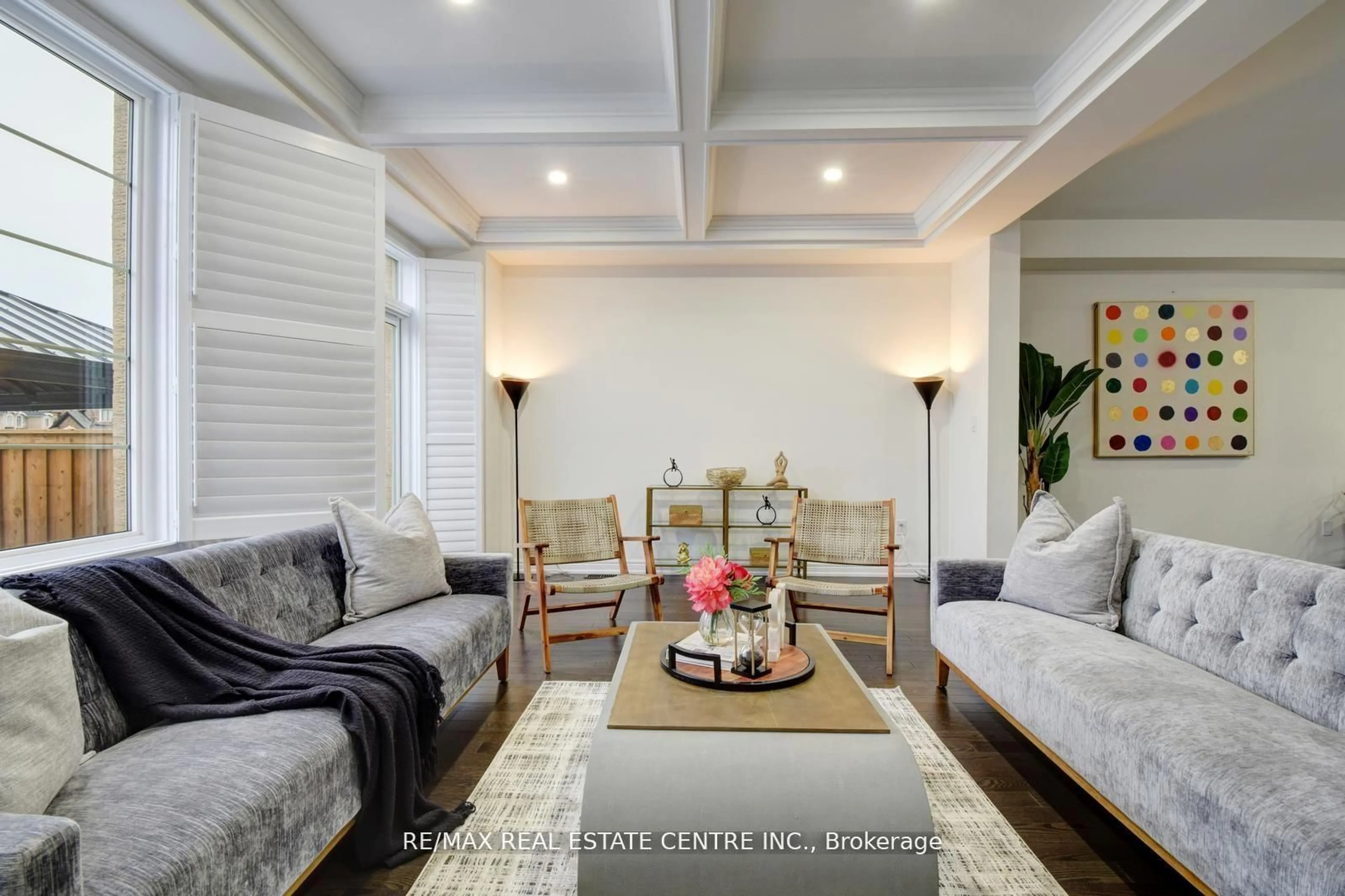 Living room with furniture, unknown for 1369 Farmstead Dr, Milton Ontario L9E 1K4