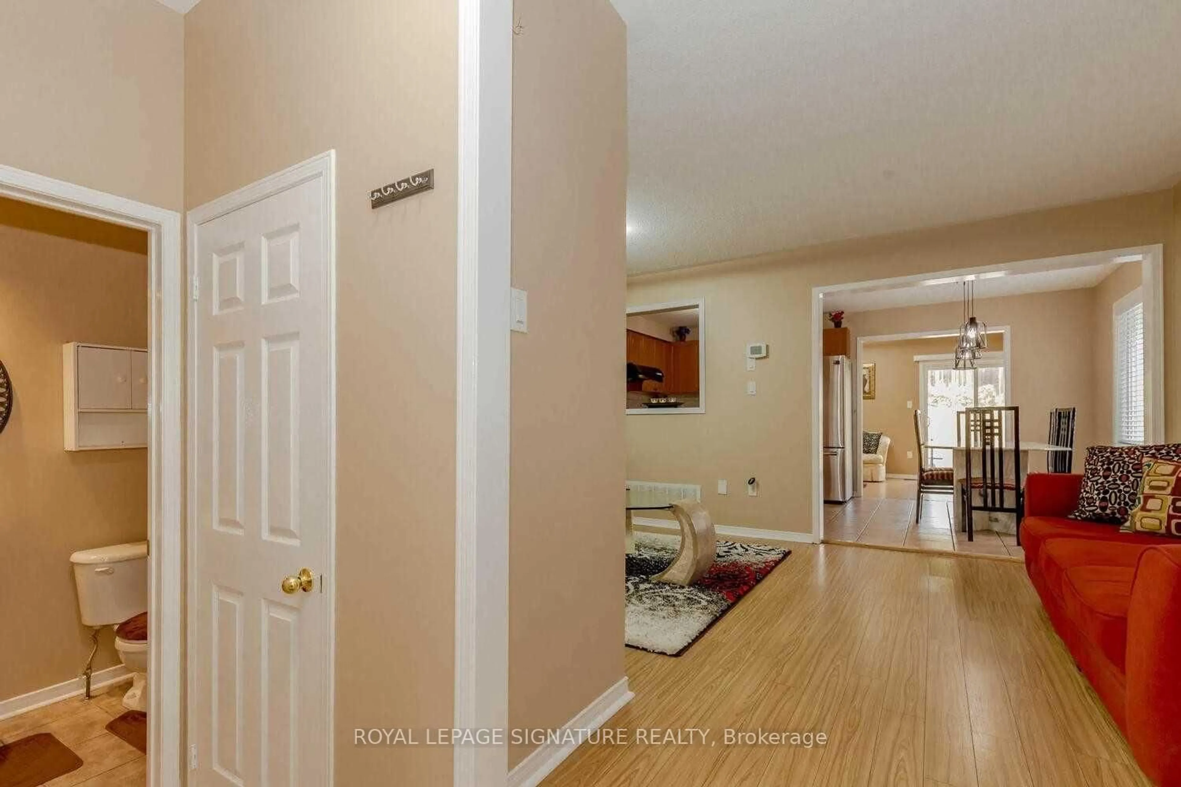 Indoor entryway for 3833 Partition Rd, Mississauga Ontario L5N 8N2