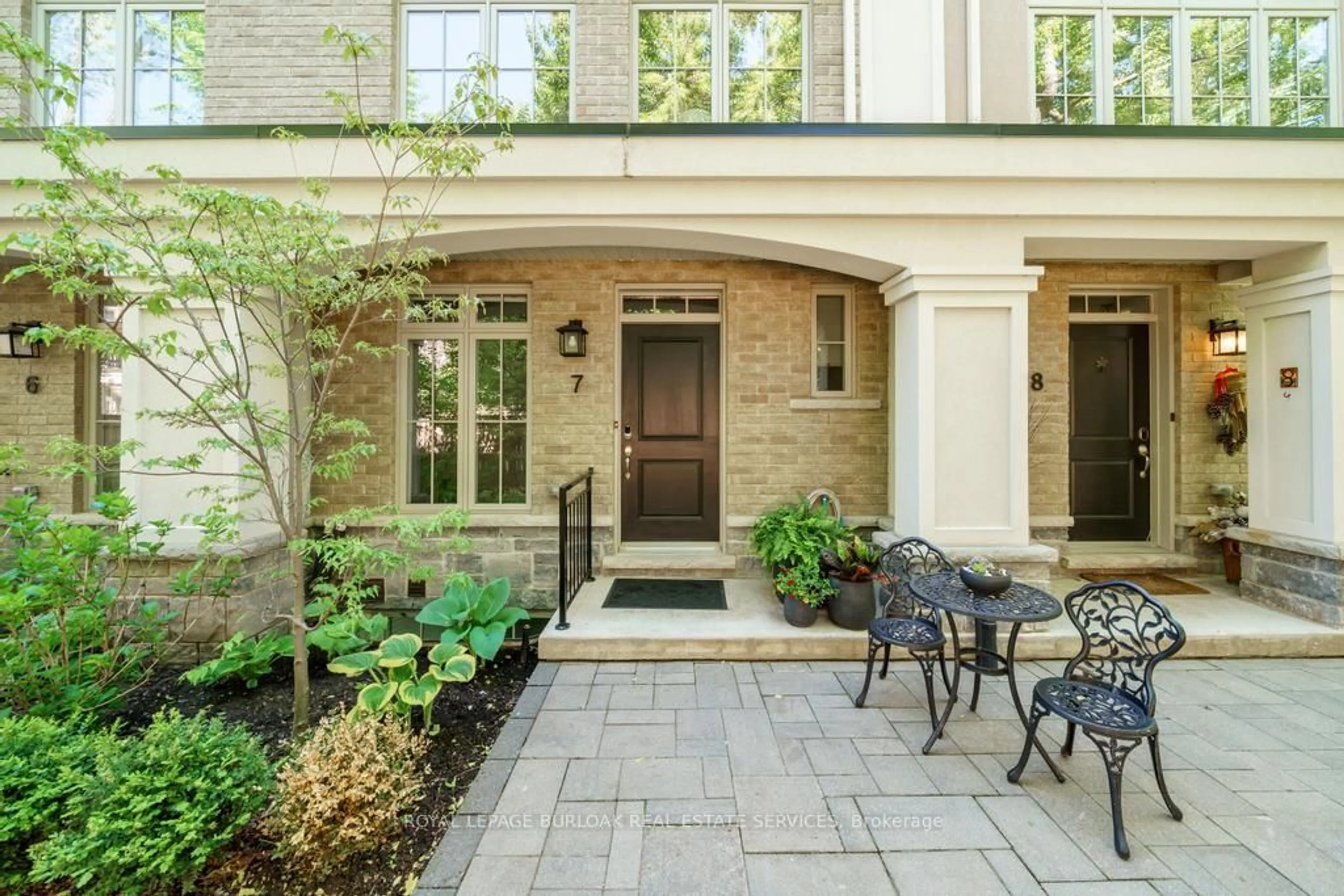 Home with brick exterior material, street for 509 Elizabeth St #7, Burlington Ontario L7R 2M4