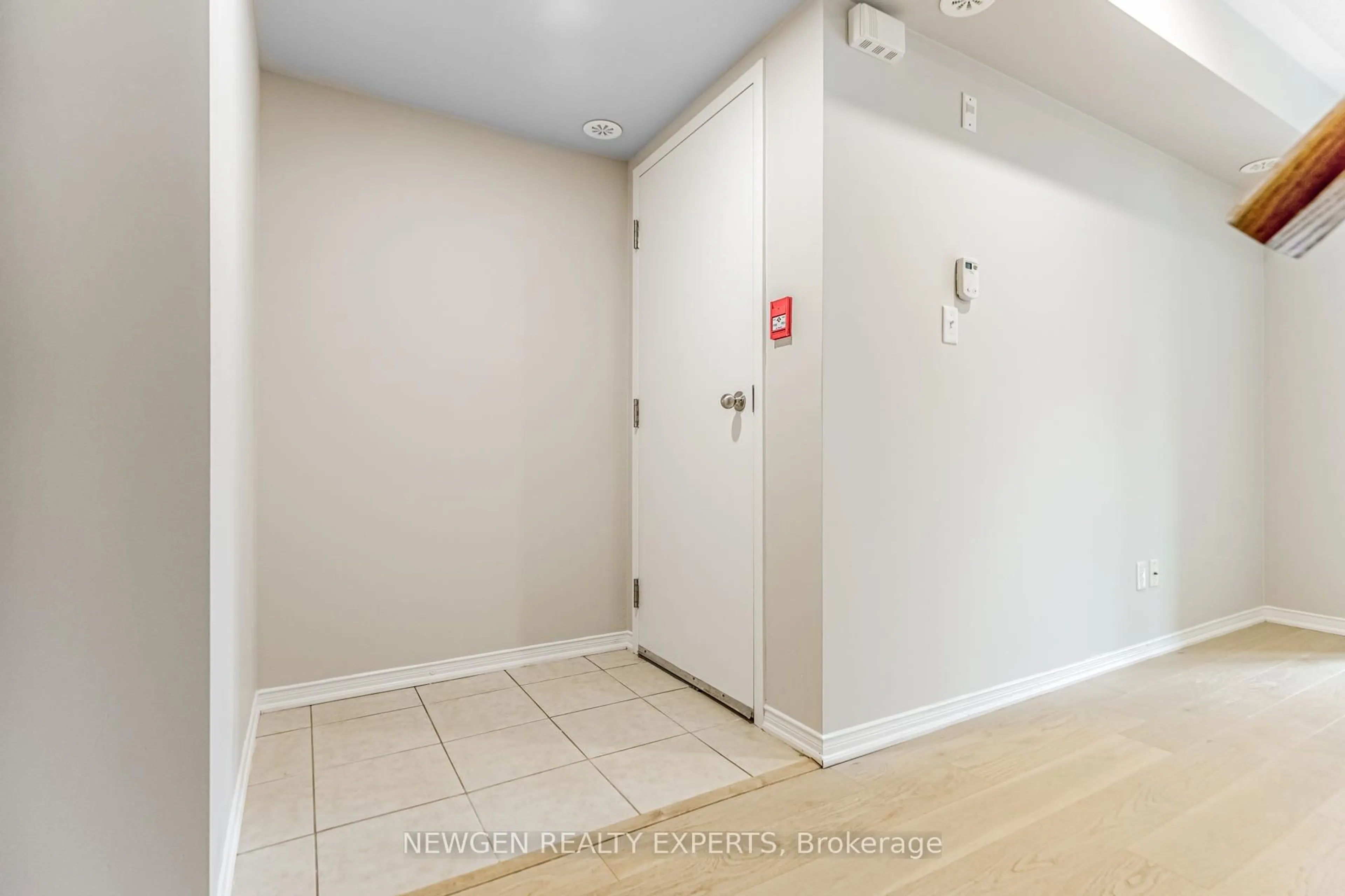 Unknown for 51 Hays Blvd #27, Oakville Ontario L6H 0J1