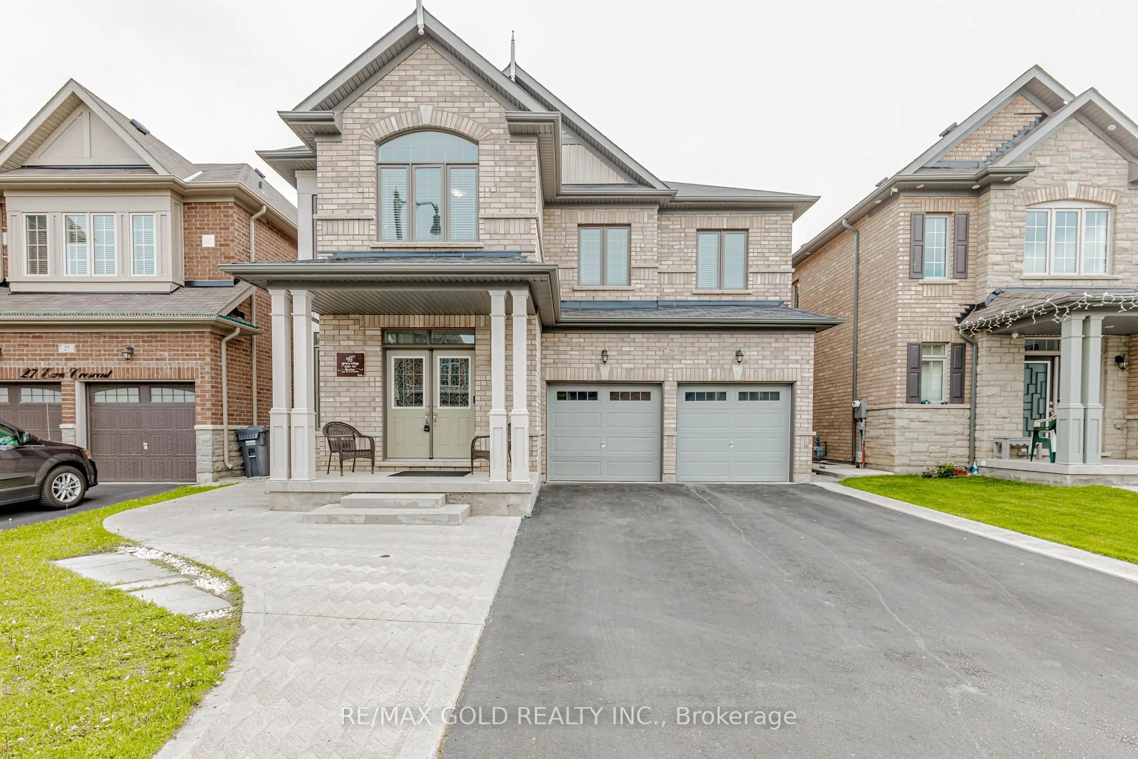 Home with brick exterior material, street for 29 Ezra Cres, Brampton Ontario L7A 5A6