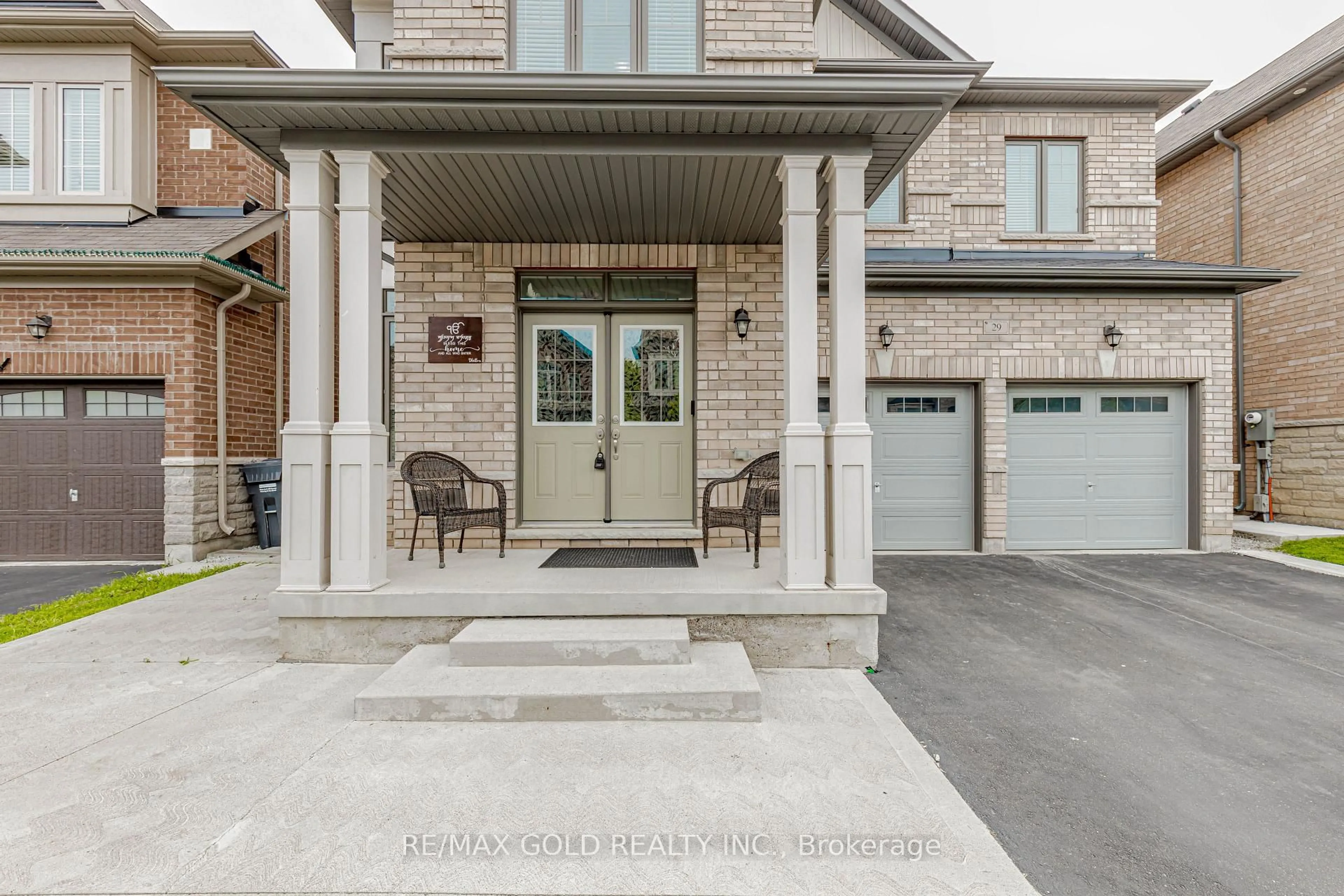 Home with brick exterior material, street for 29 Ezra Cres, Brampton Ontario L7A 5A6