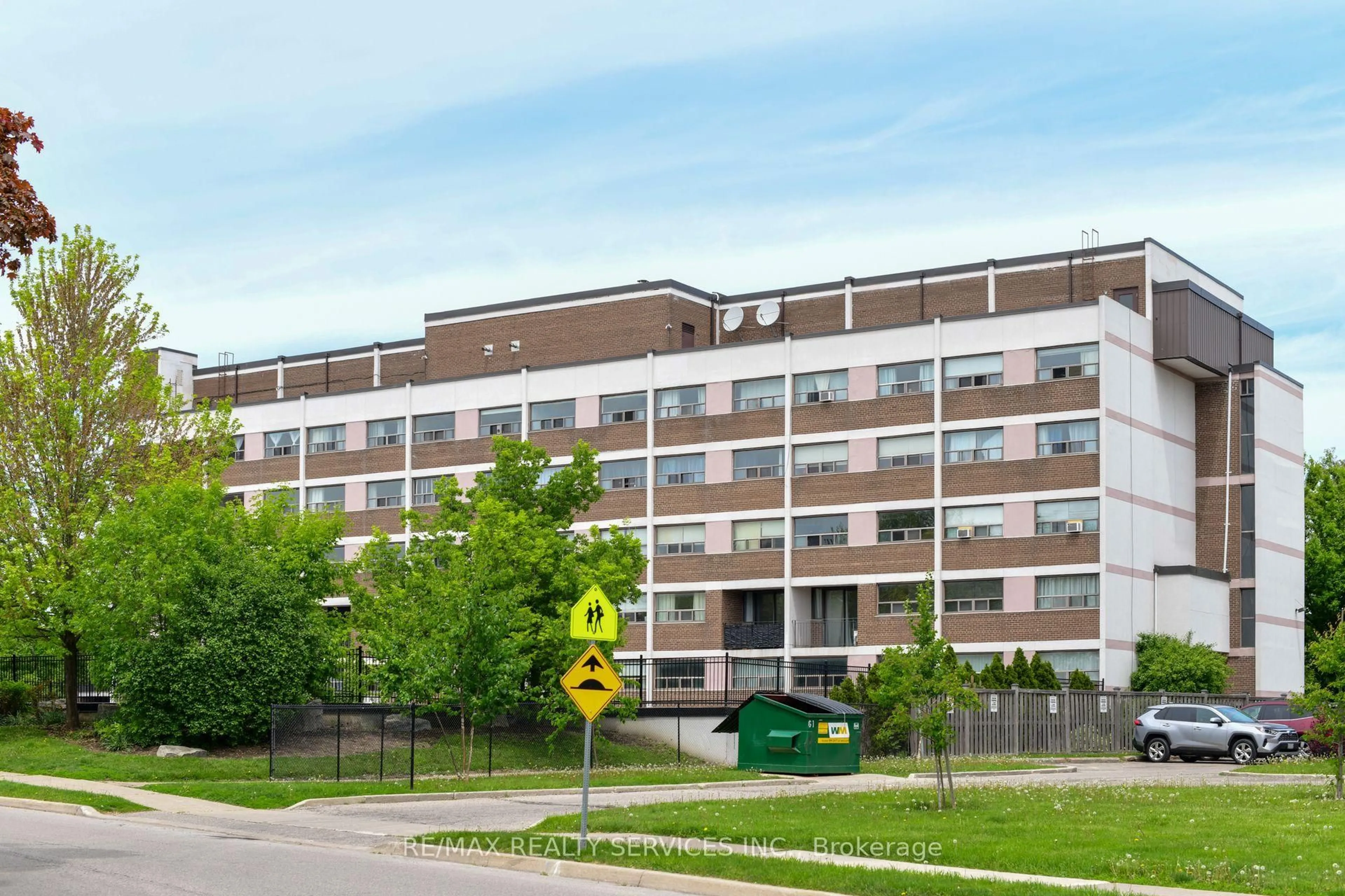 Unknown for 188 Mill St #213, Brampton Ontario L6Y 1T8