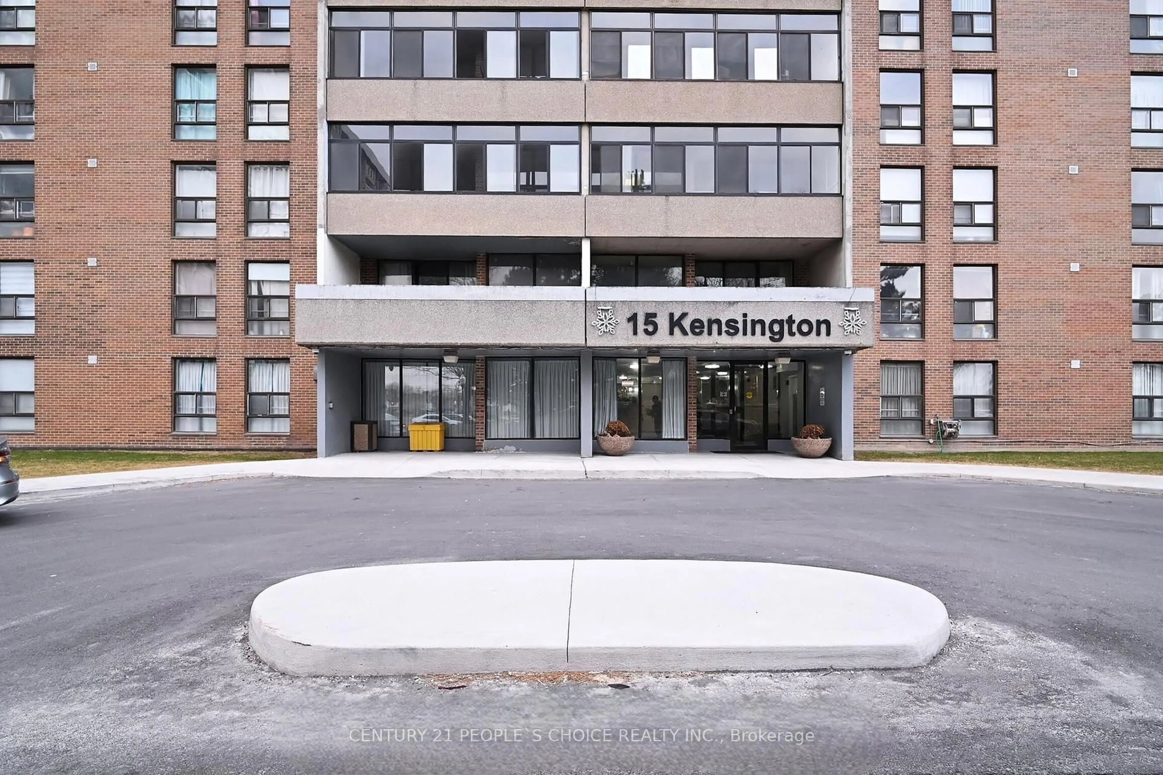 Indoor foyer for 15 Kensington Rd #1405, Brampton Ontario L6T 3W2
