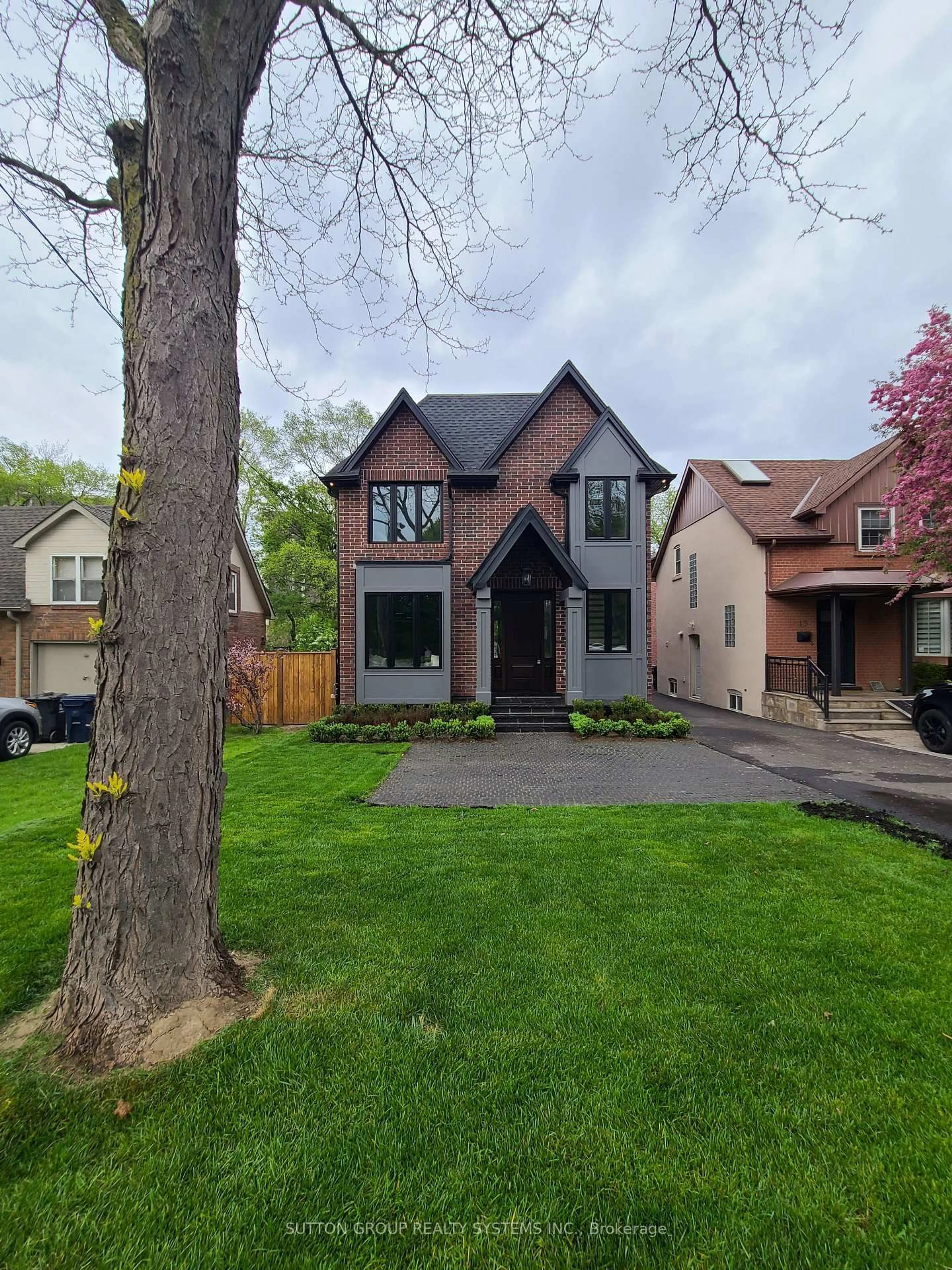 Home with brick exterior material, street for 21 South Kingsway N/A, Toronto Ontario M6S 3T2