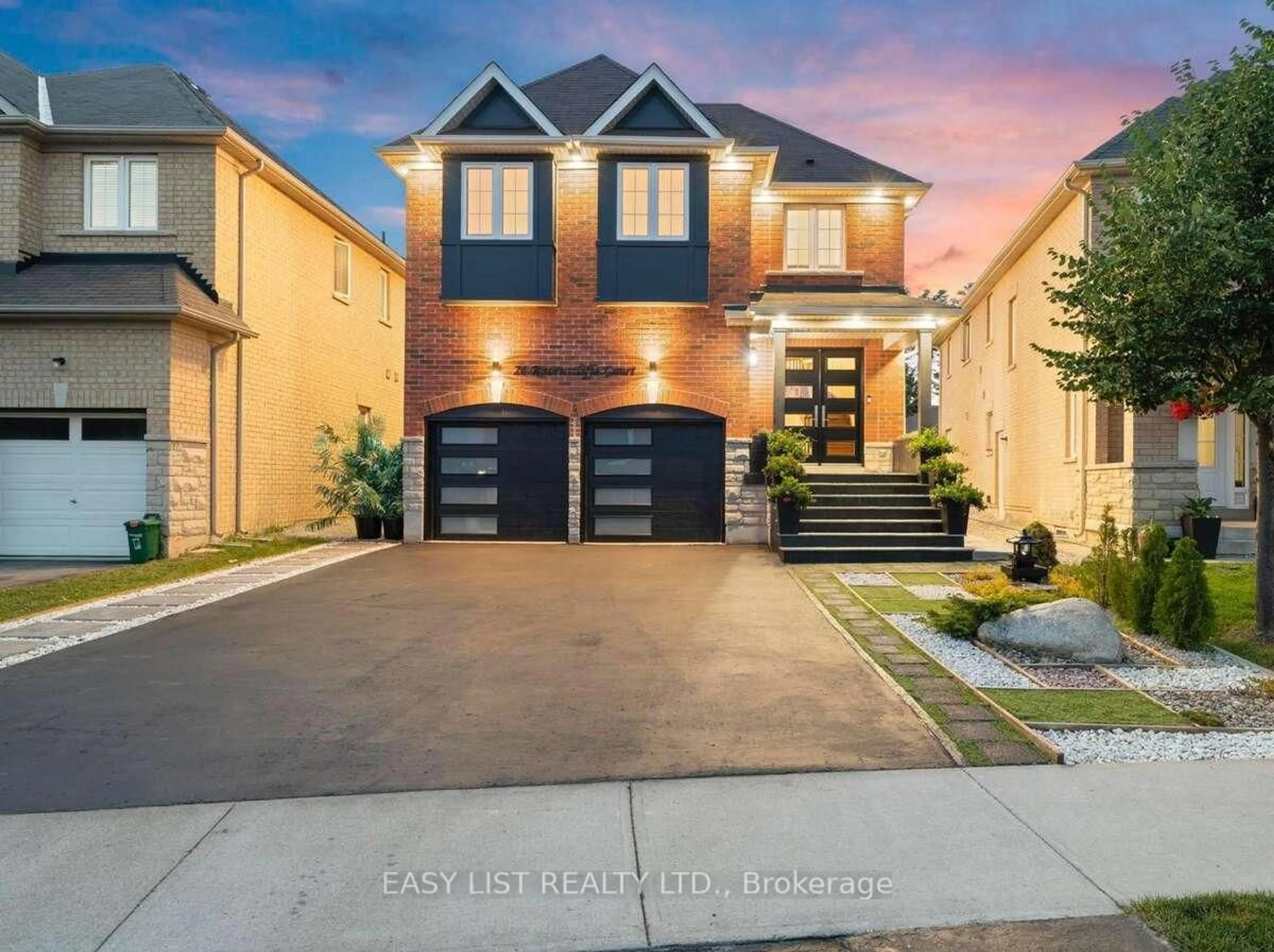 Home with brick exterior material, street for 26 Ravenscliffe Crt, Brampton Ontario L6X 4N8