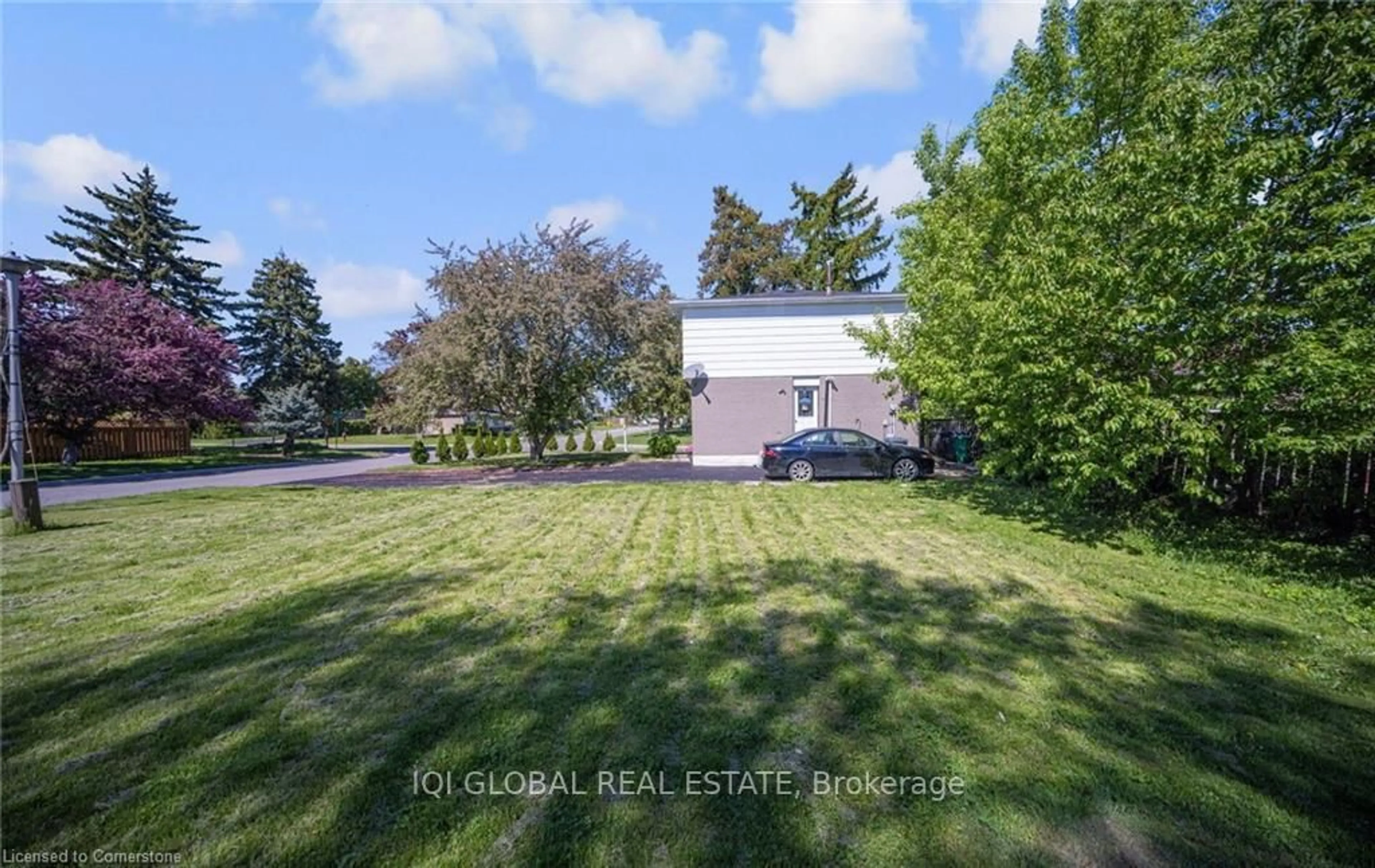 A pic from outside/outdoor area/front of a property/back of a property/a pic from drone, street for 1 Finchley Cres, Brampton Ontario L6T 3P5