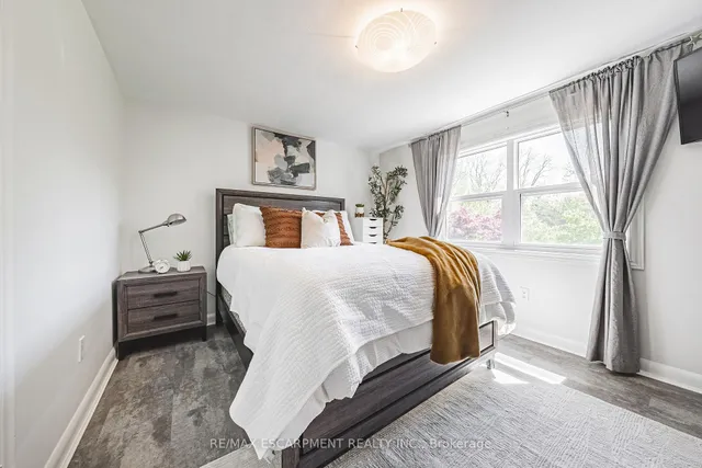 Additional property image - 898 Herberton Pl