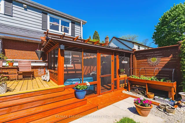 Additional property image - 898 Herberton Pl