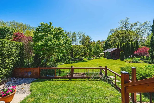 Additional property image - 898 Herberton Pl