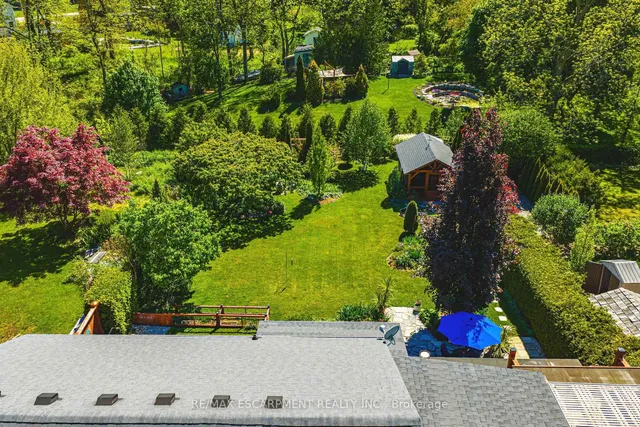 Additional property image - 898 Herberton Pl