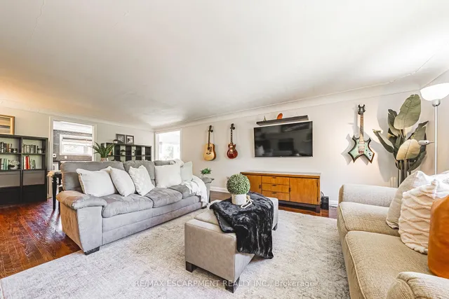 Additional property image - 898 Herberton Pl