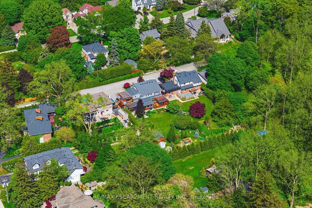 Additional property image - 898 Herberton Pl