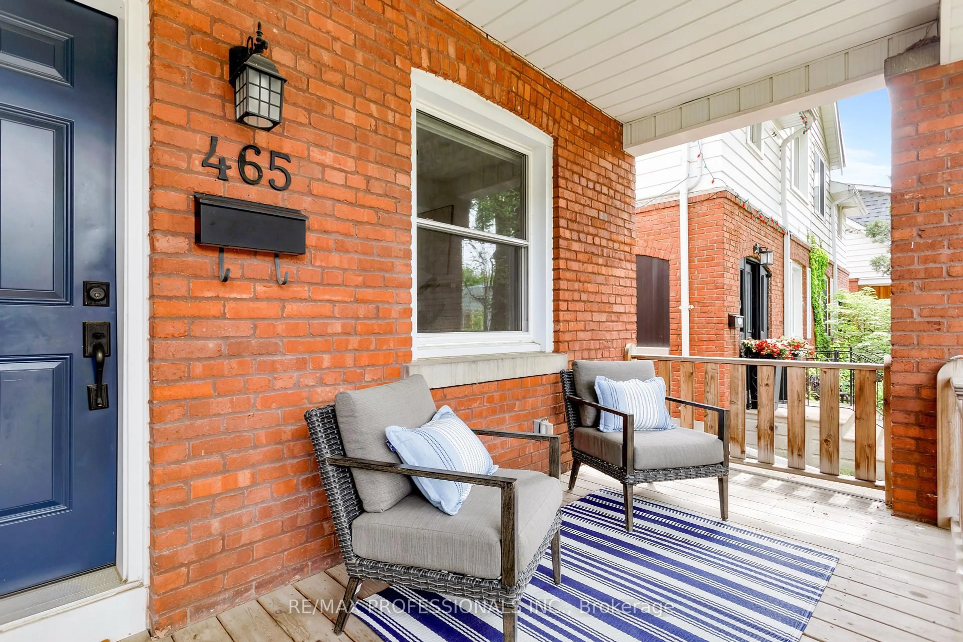 Patio, street for 465 Armadale Ave, Toronto Ontario M6S 3Y1