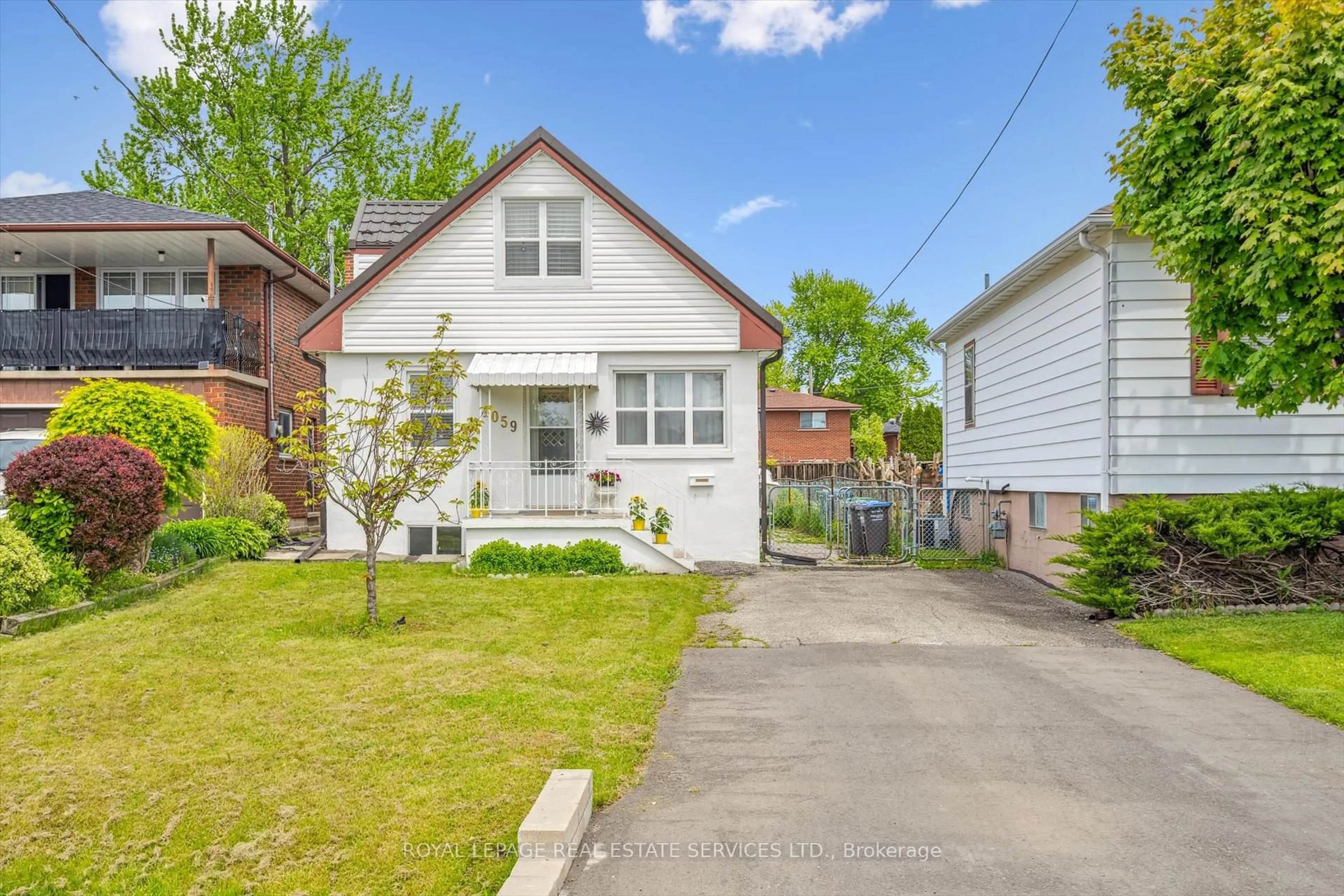 Unknown for 1059 Westmount Ave, Mississauga Ontario L5E 1X5