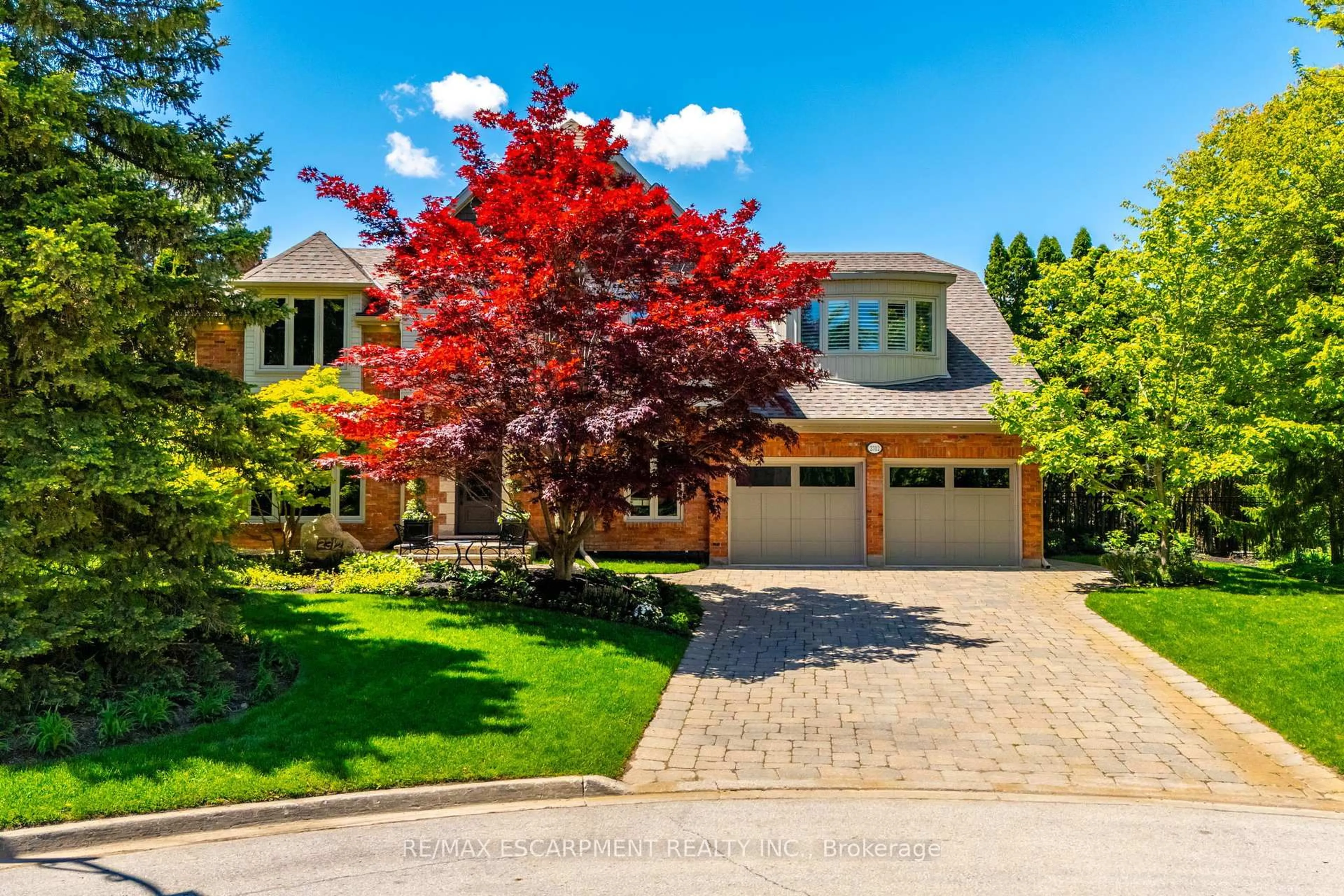Home with brick exterior material, street for 2312 Hoover Crt, Burlington Ontario L7P 4V2