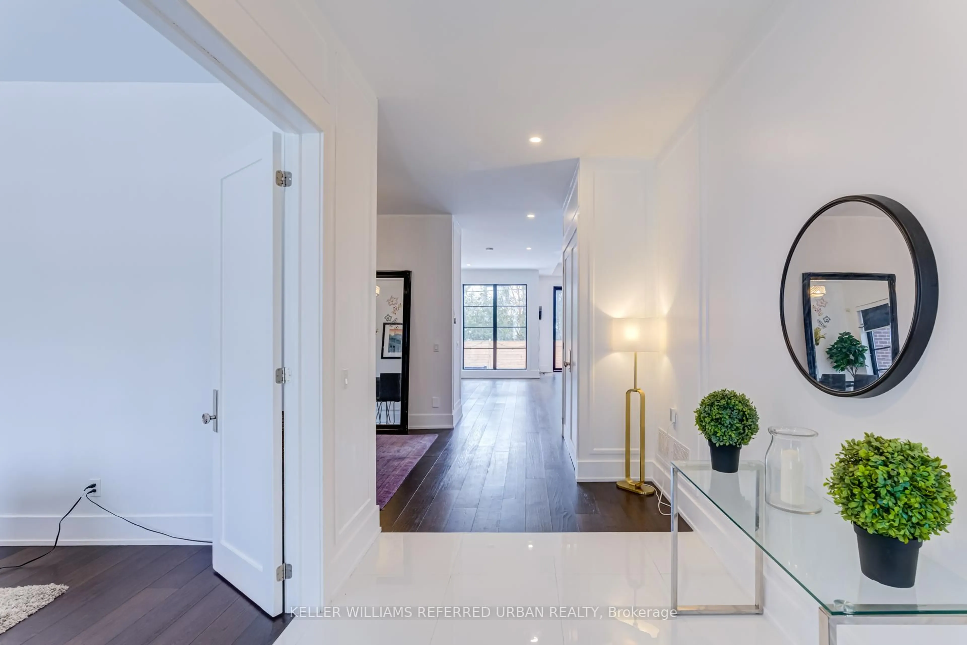 Indoor entryway for 57 Ambleside Ave, Toronto Ontario M8Z 2H8