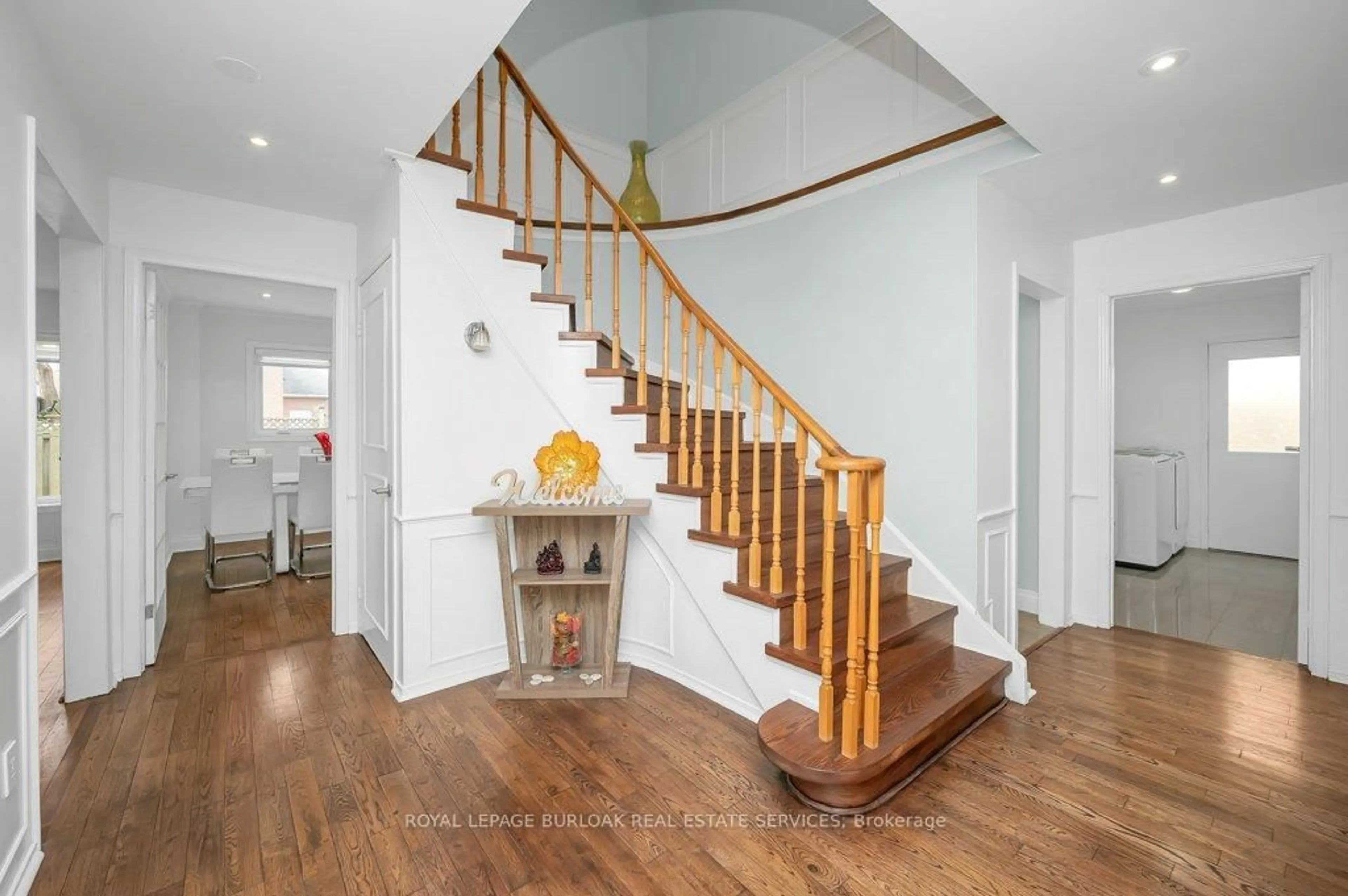 Unknown for 274 Honeyvale Rd, Oakville Ontario L6L 6H8