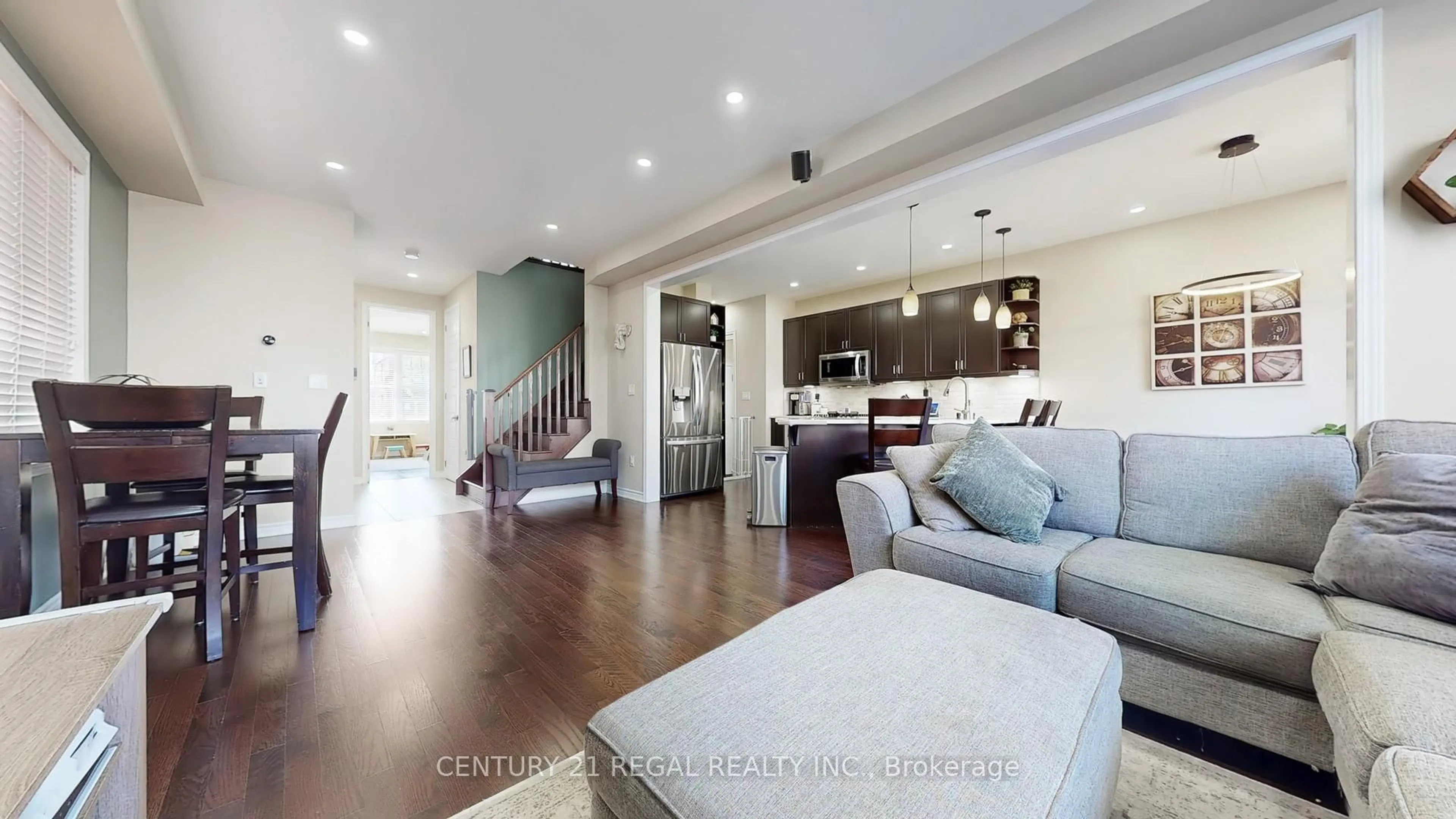 Living room with furniture, unknown for 1209 Biason Circ, Milton Ontario L9T 8S8