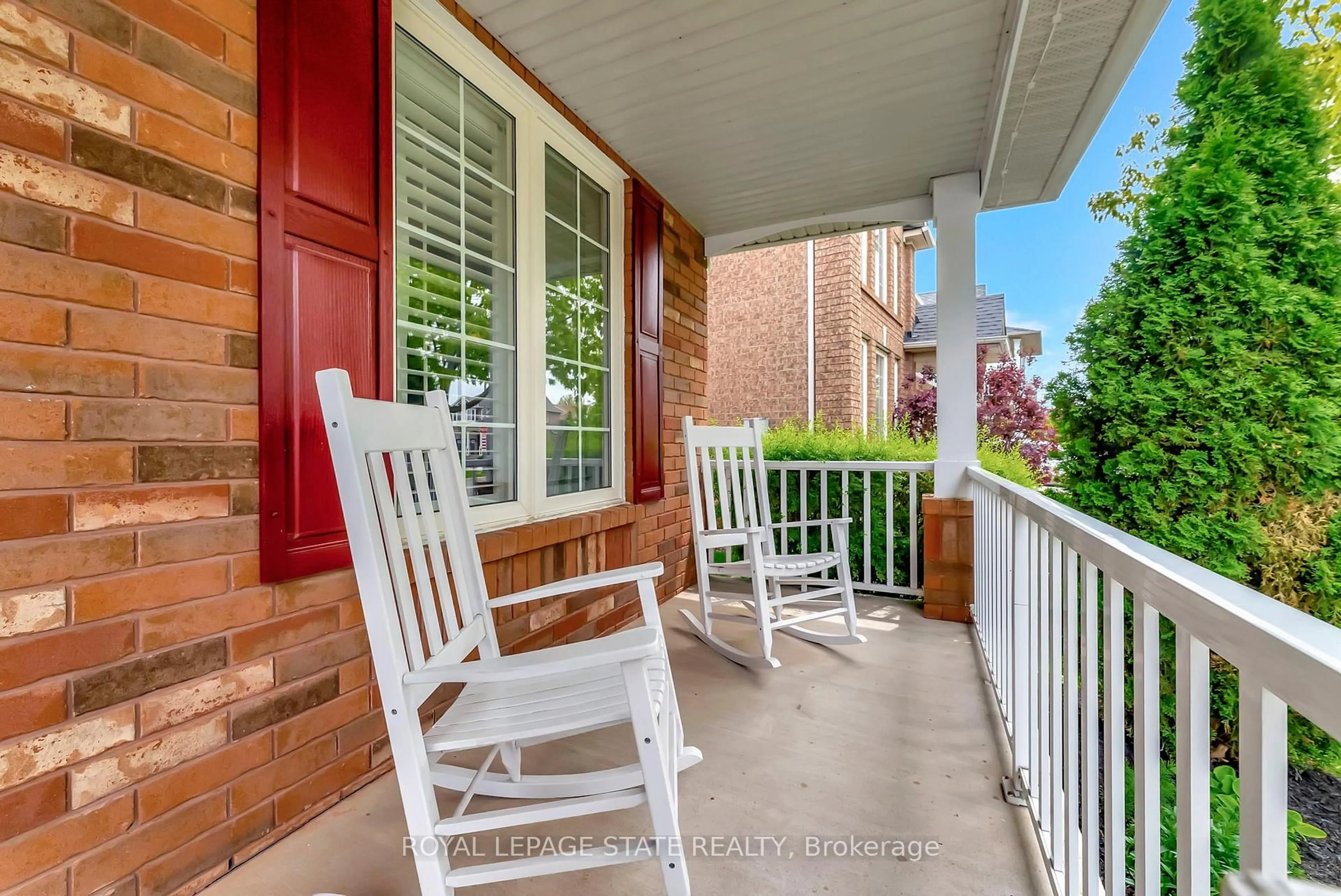 Patio, street for 5973 Blue Spruce Ave, Burlington Ontario L7L 6T9