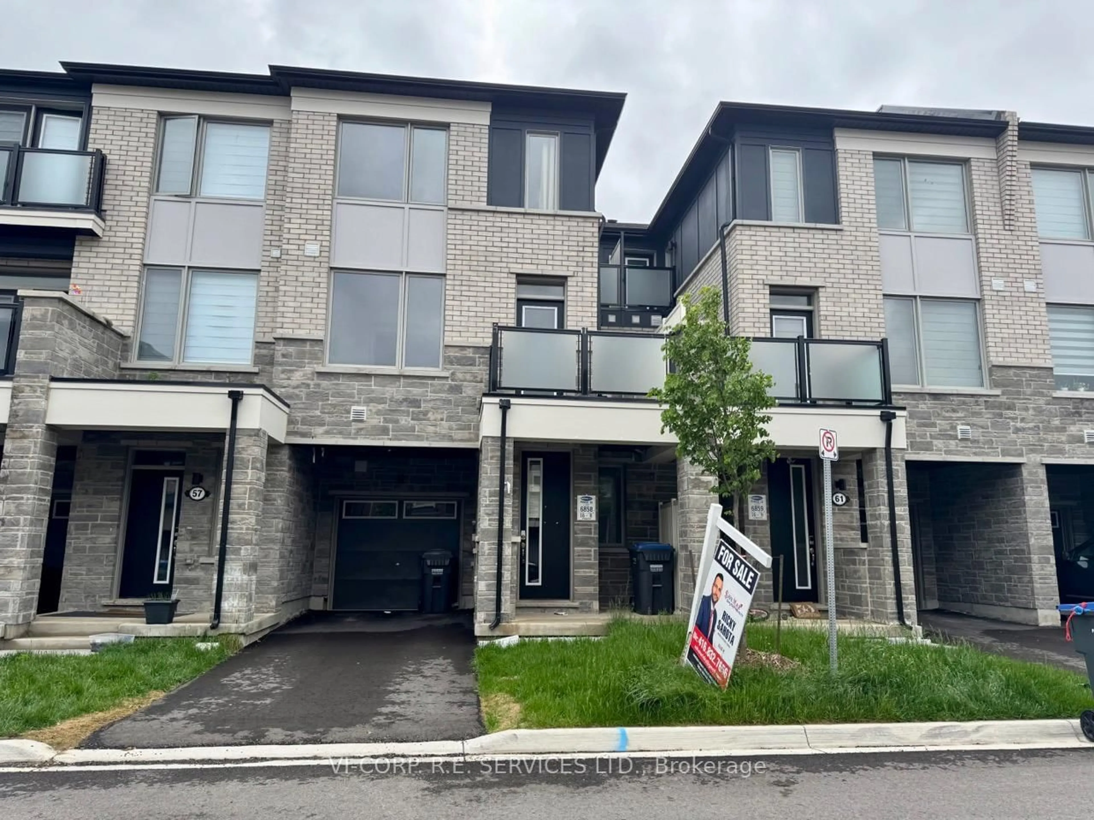 Unknown for 59 Keppel Circ, Brampton Ontario L7A 5K9