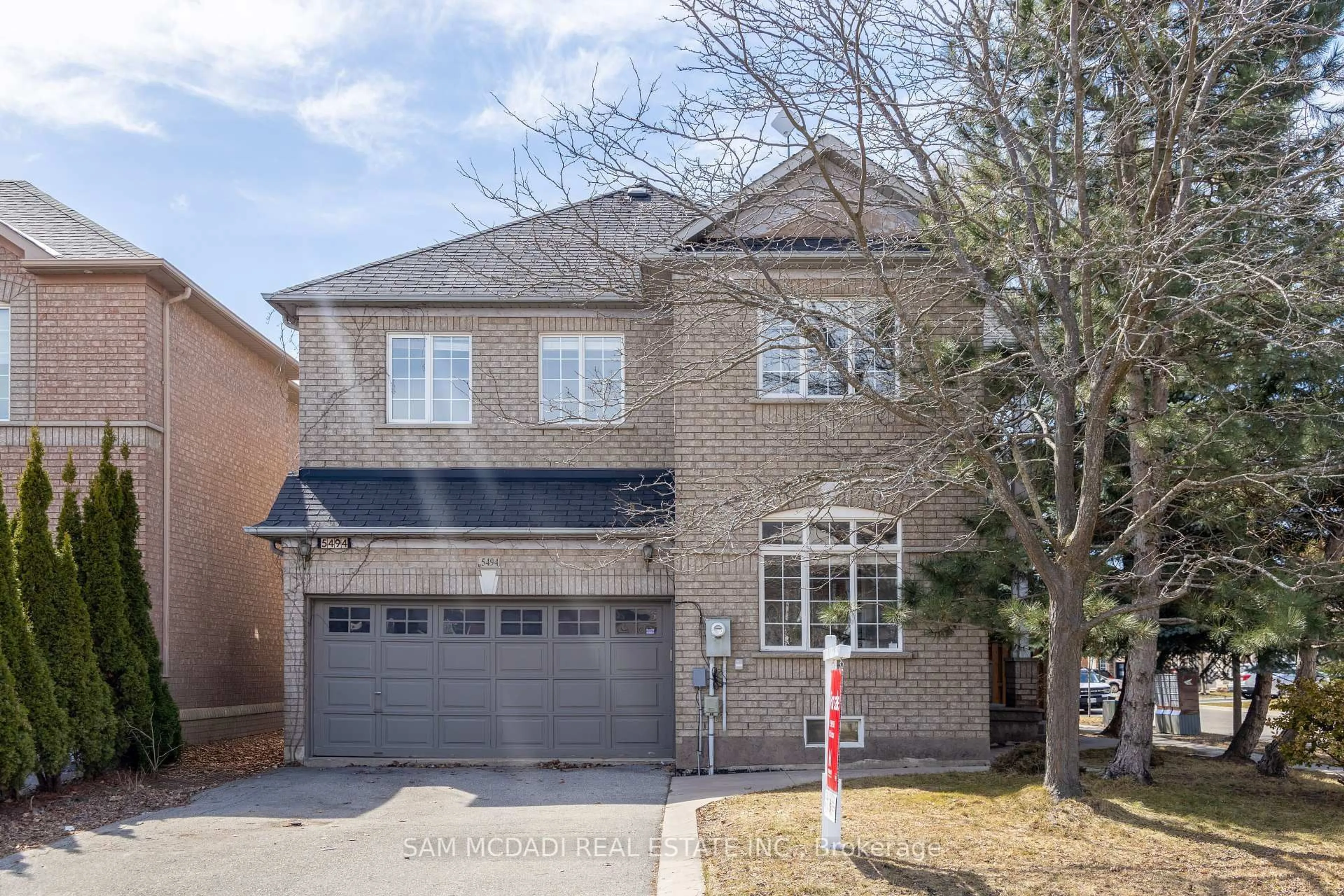 Home with brick exterior material, street for 5494 Farmcote Dr, Mississauga Ontario L5M 6L5