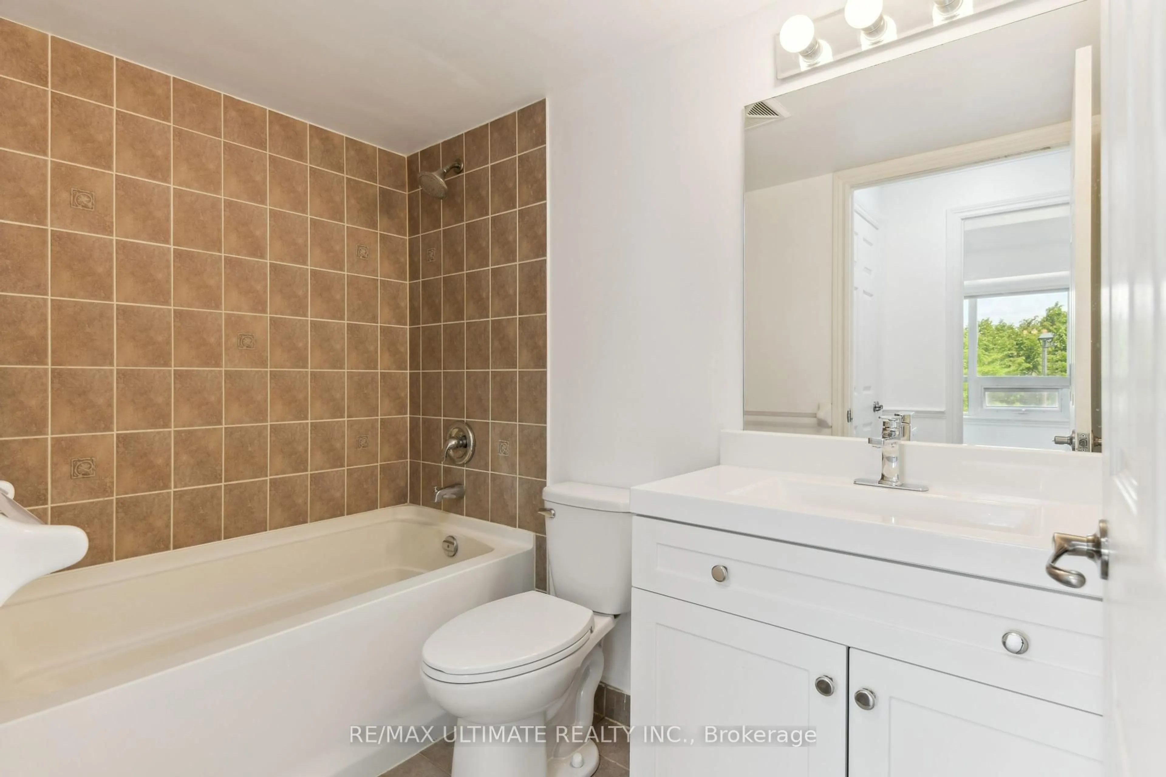 Standard bathroom, ceramic/tile floor for 2325 Central Park Dr #202, Oakville Ontario L6H 0E5
