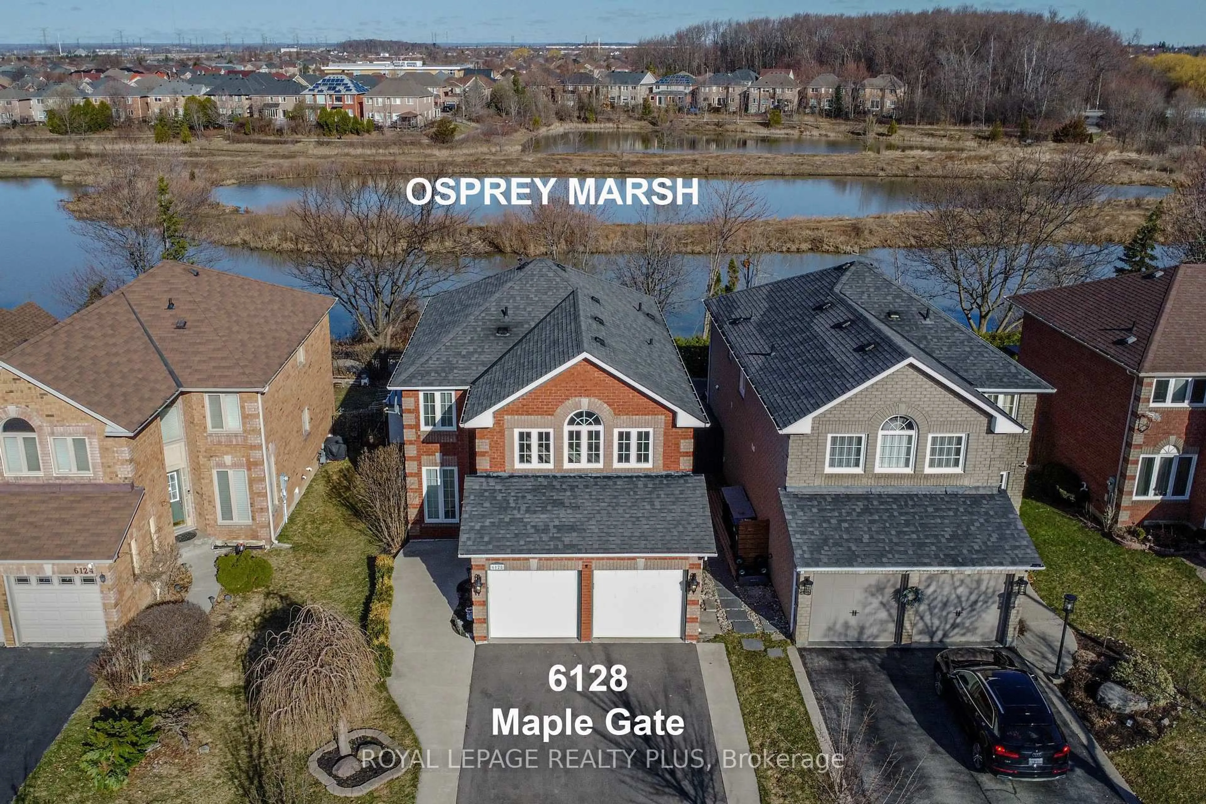 A pic from outside/outdoor area/front of a property/back of a property/a pic from drone, street for 6128 Maple Gate Circ, Mississauga Ontario L5N 7A9