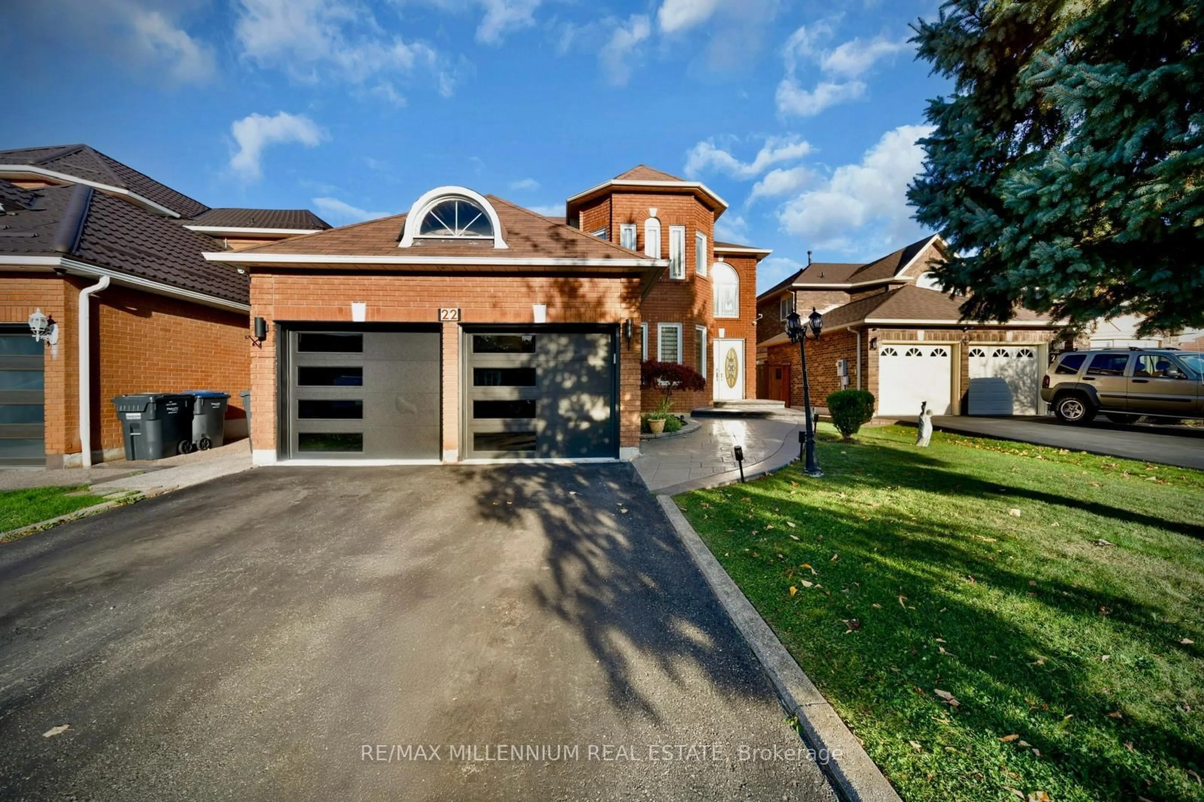 Home with brick exterior material, street for 22 Blackwell Pl, Brampton Ontario L6W 4M2