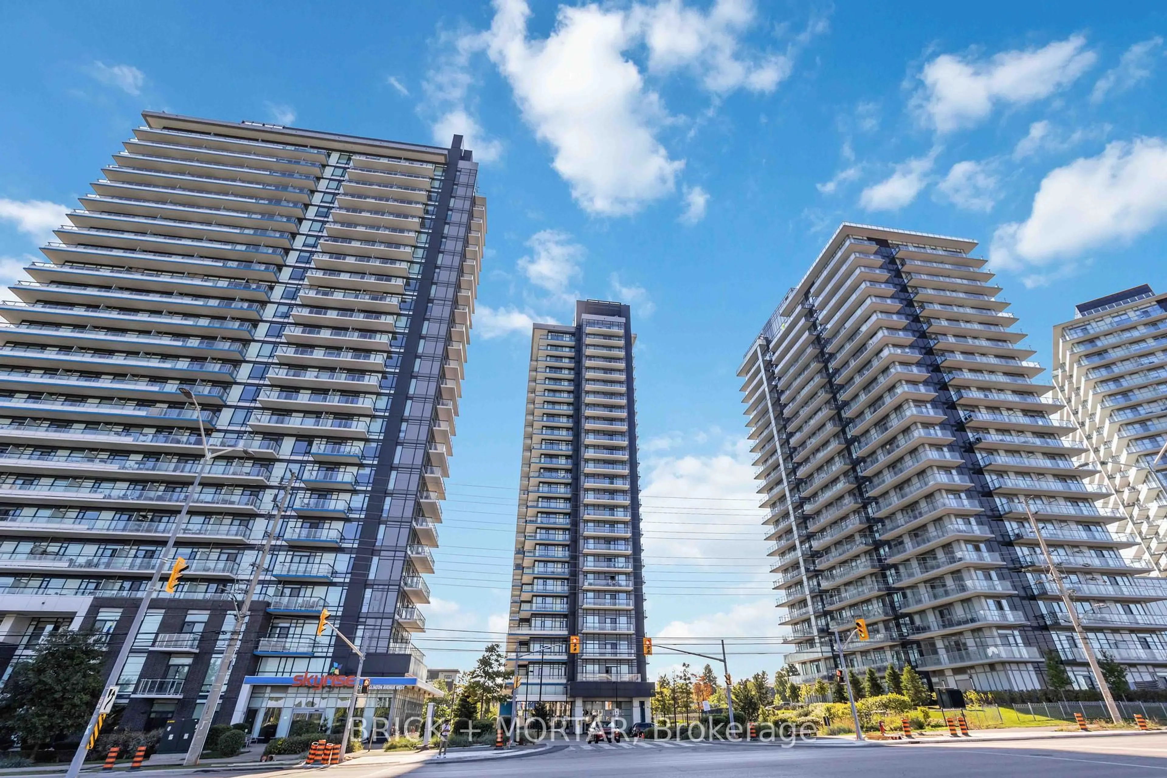 Unknown for 2560 Eglinton Ave #811, Mississauga Ontario L5M 0Y3