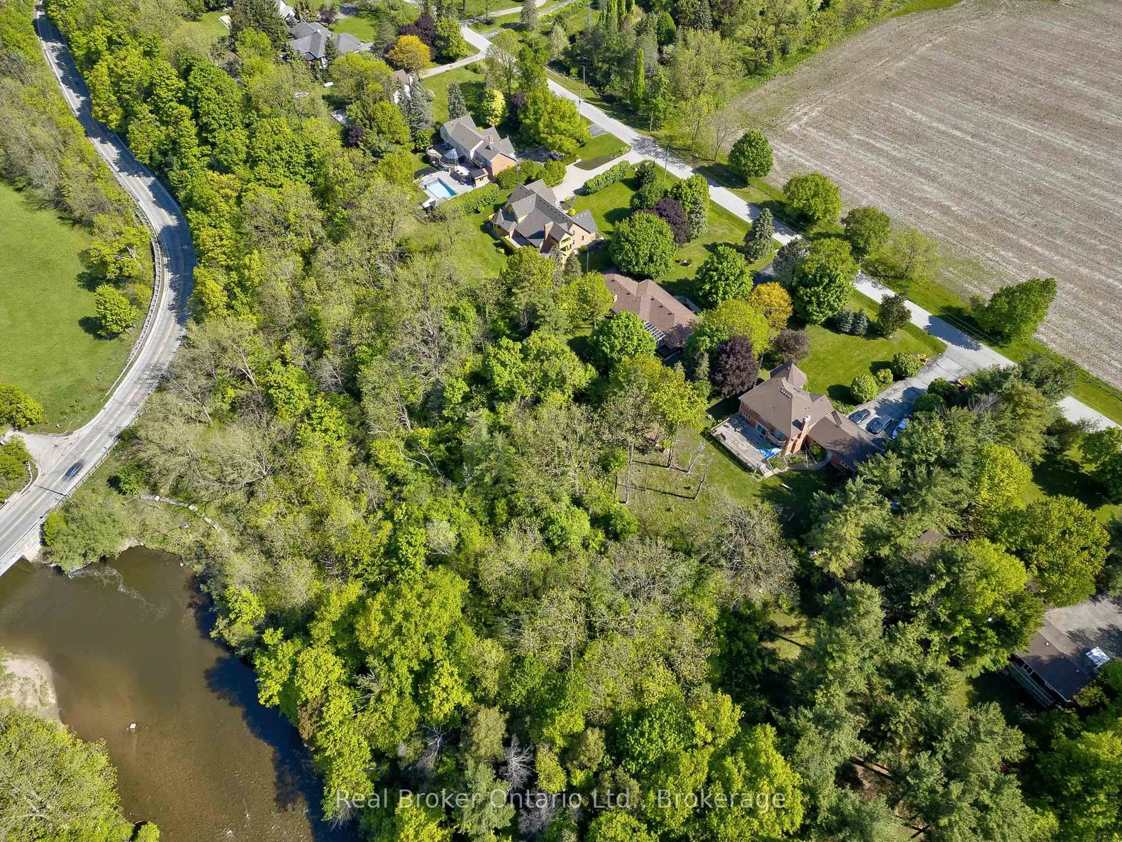 A pic from outside/outdoor area/front of a property/back of a property/a pic from drone, water/lake/river/ocean view for 10158 Old Pine Crest Rd, Halton Hills Ontario L0P 0A2