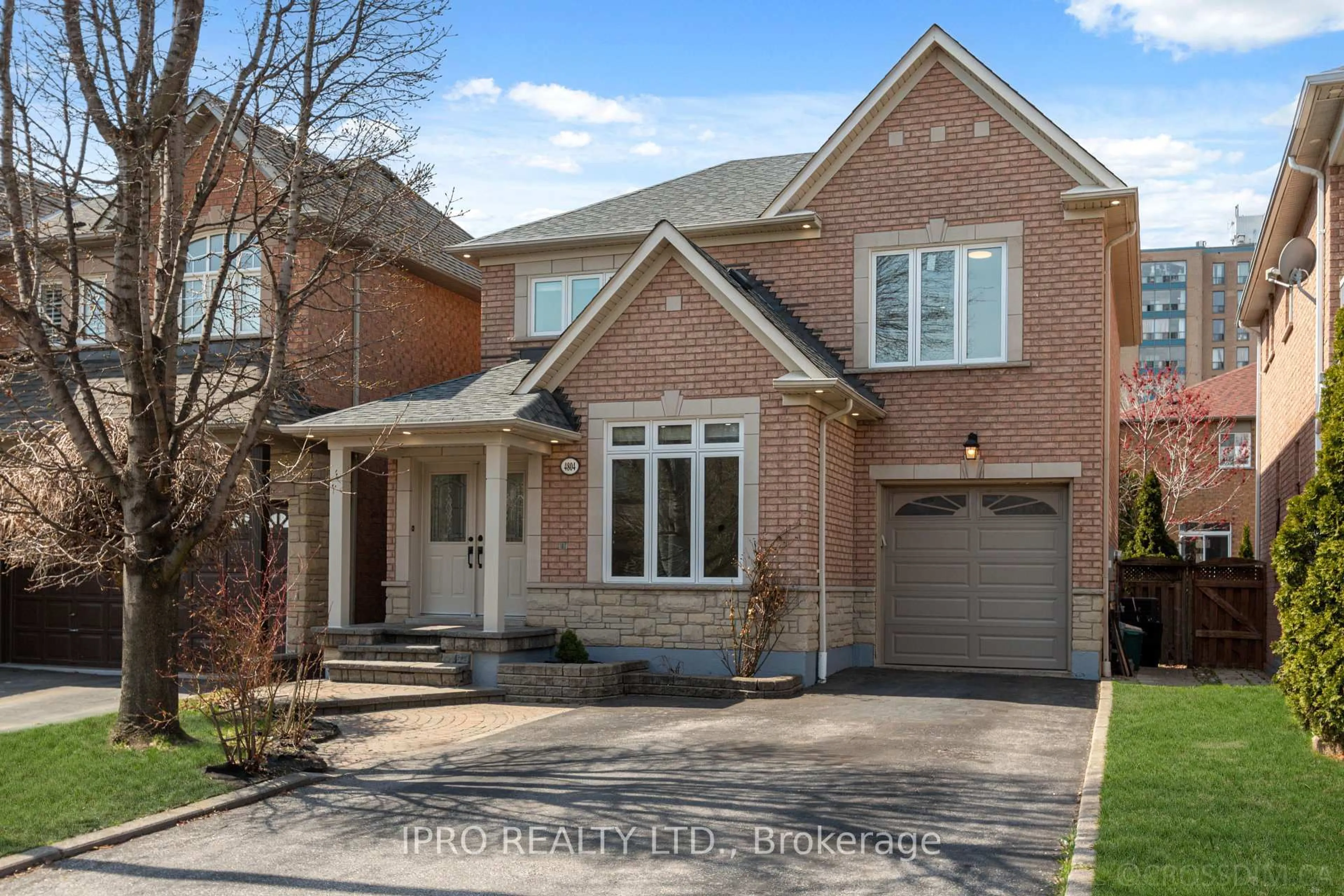 Home with brick exterior material, street for 4804 Yorkshire Ave, Mississauga Ontario L4Z 4H3
