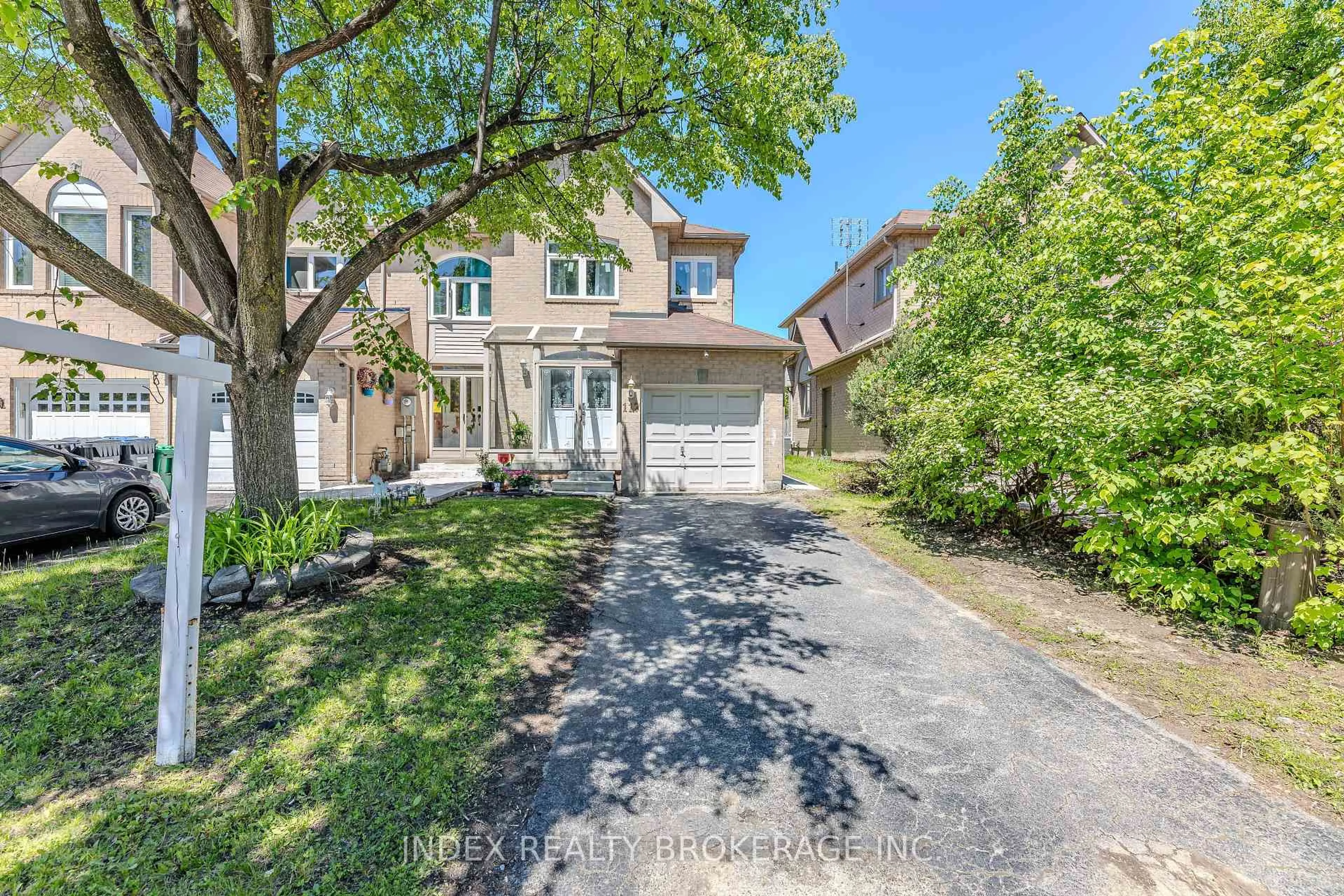 Unknown for 117 Richwood Cres, Brampton Ontario L6X 4N3
