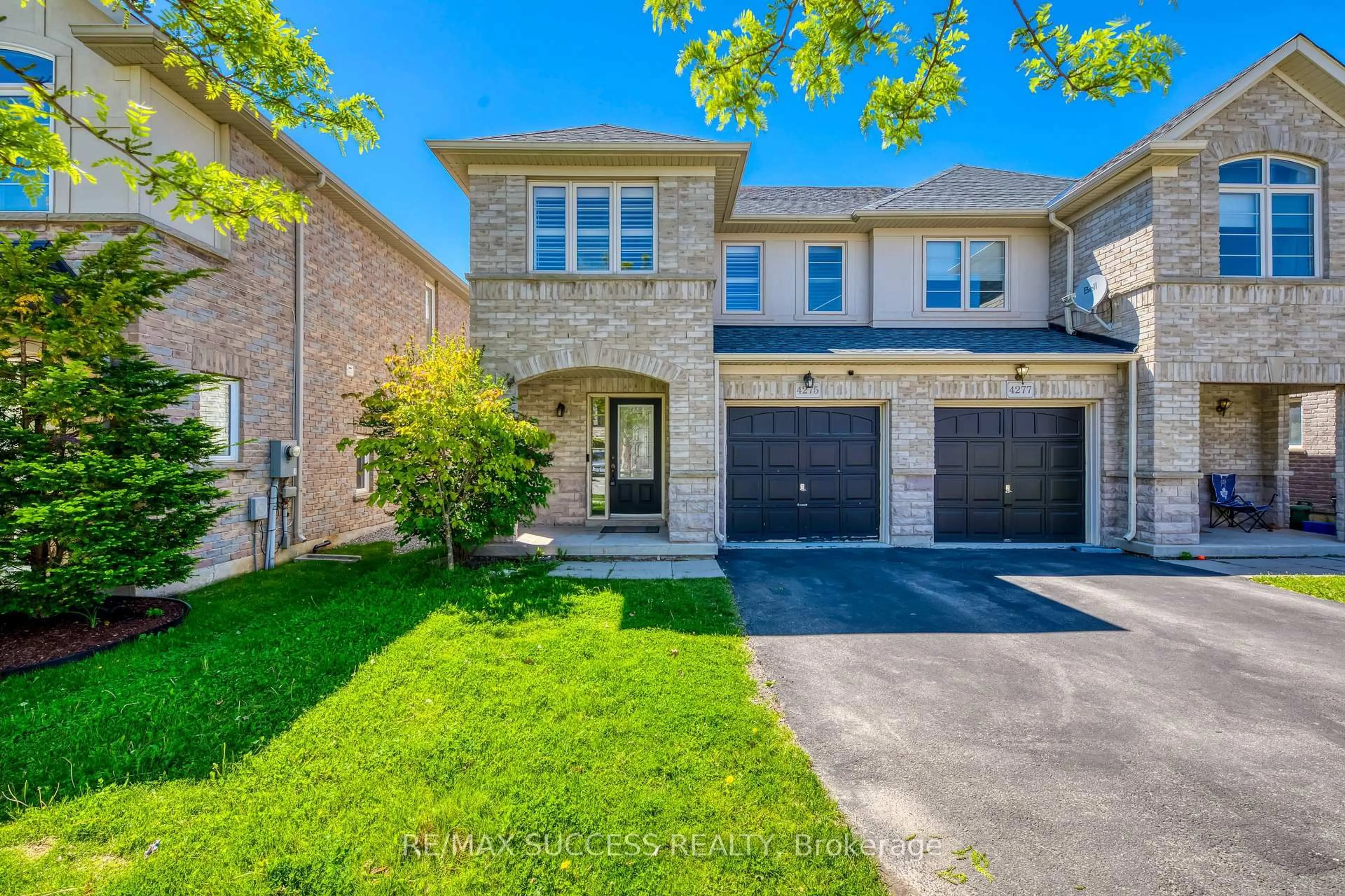 Home with brick exterior material, street for 4275 Murvel Ave, Burlington Ontario L7M 0M9