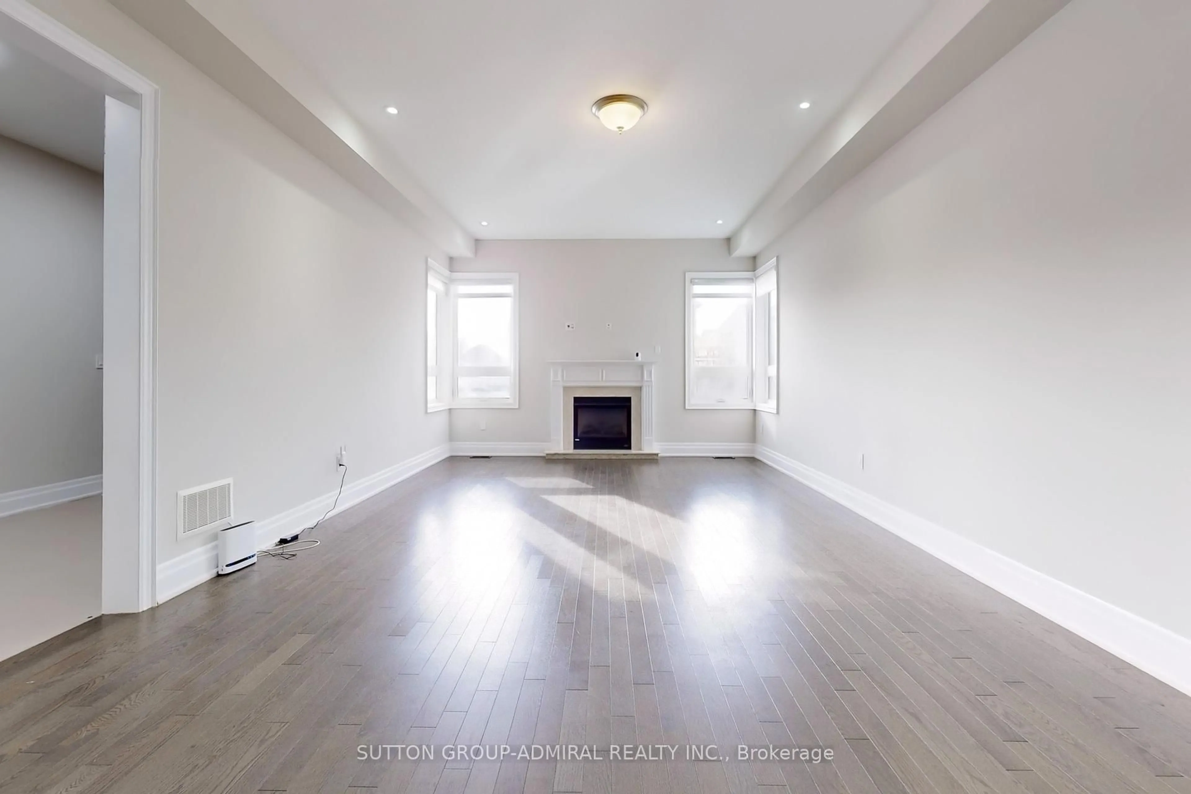 A pic of a room for 15 Settlers Field Rd, Brampton Ontario L6X 5P2