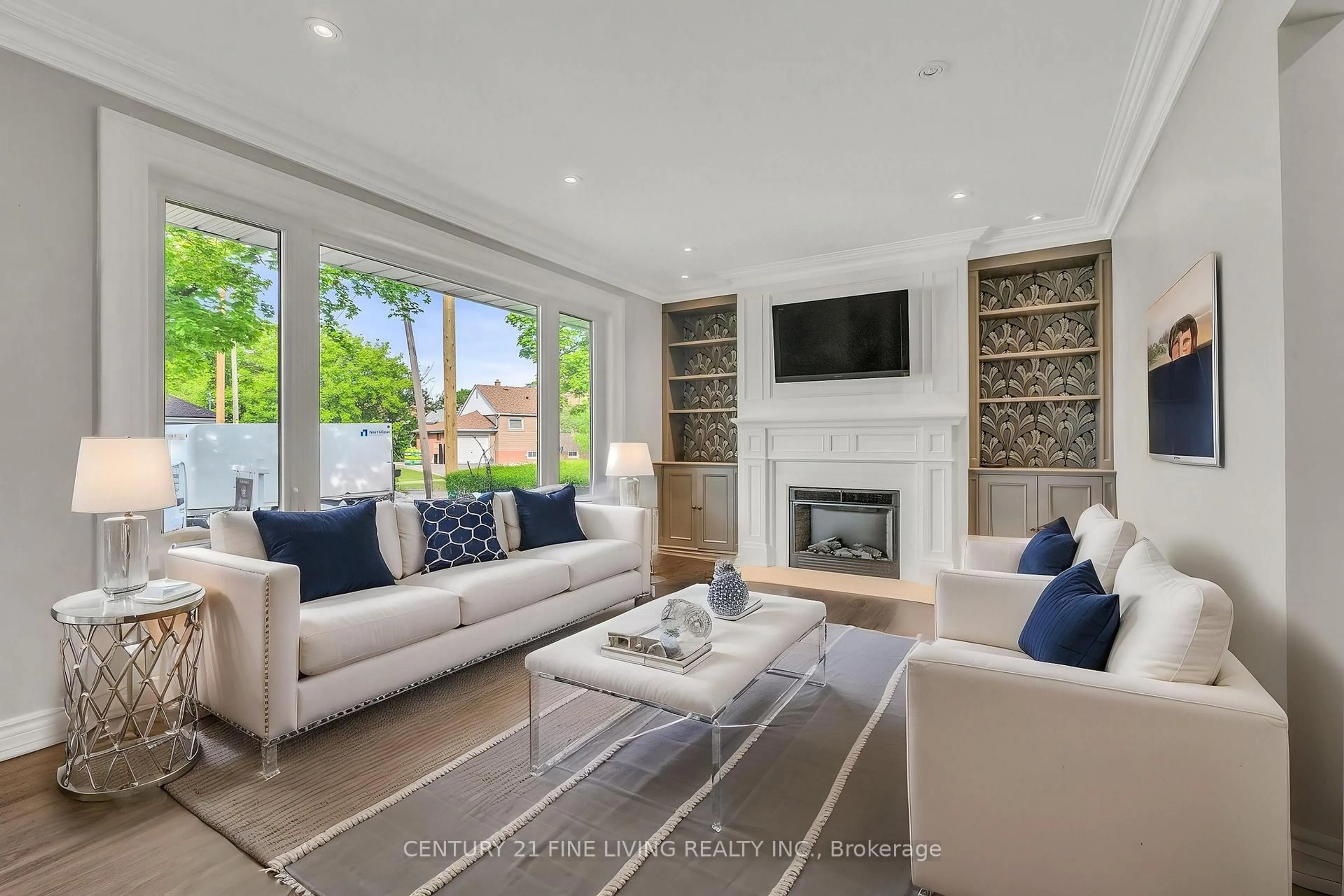 Living room with furniture, unknown for 55 Grierson Rd, Toronto Ontario M9W 3R2