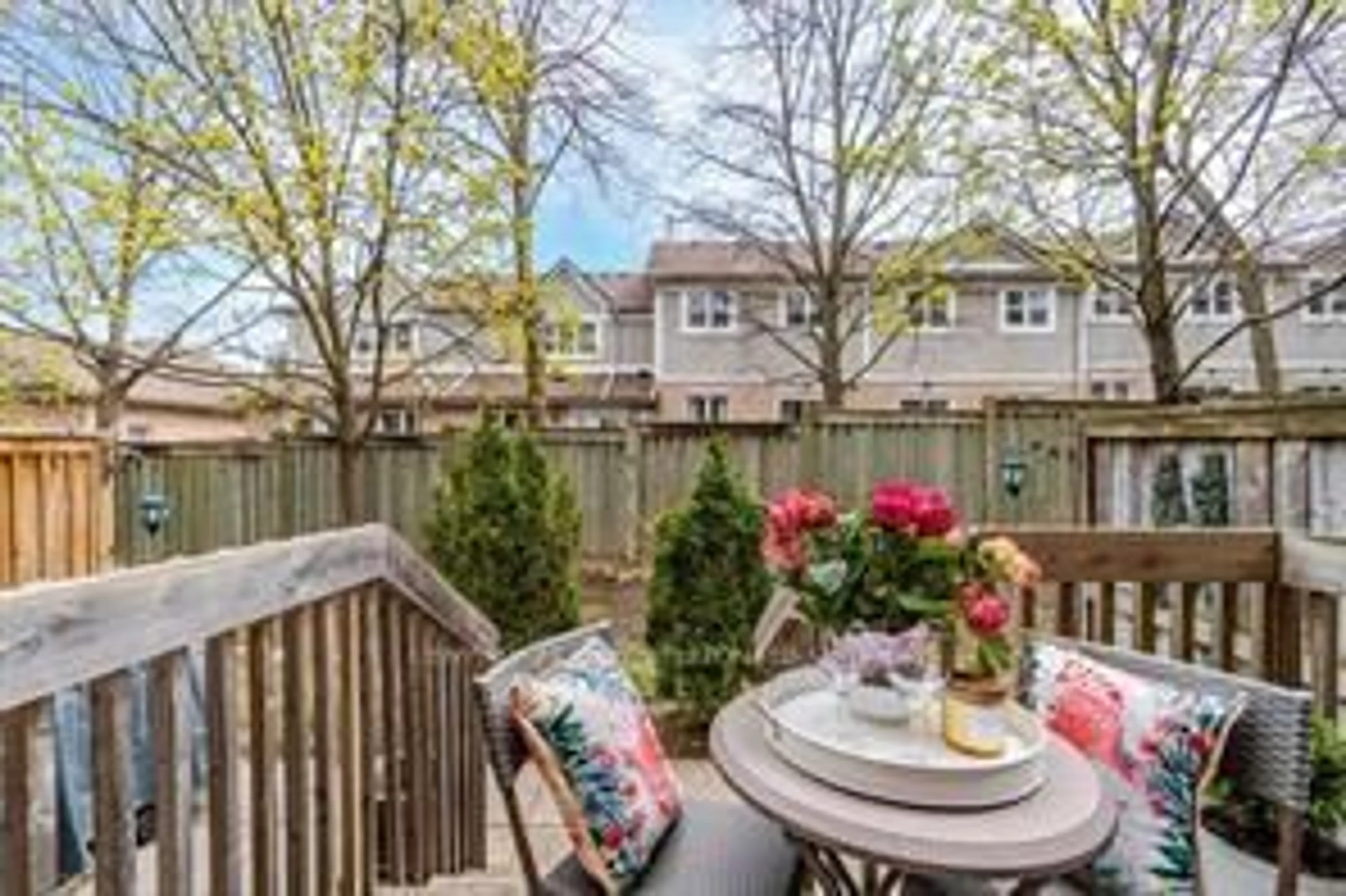 Patio, street for 3100 Fifth Line #58, Mississauga Ontario L5L 5V5