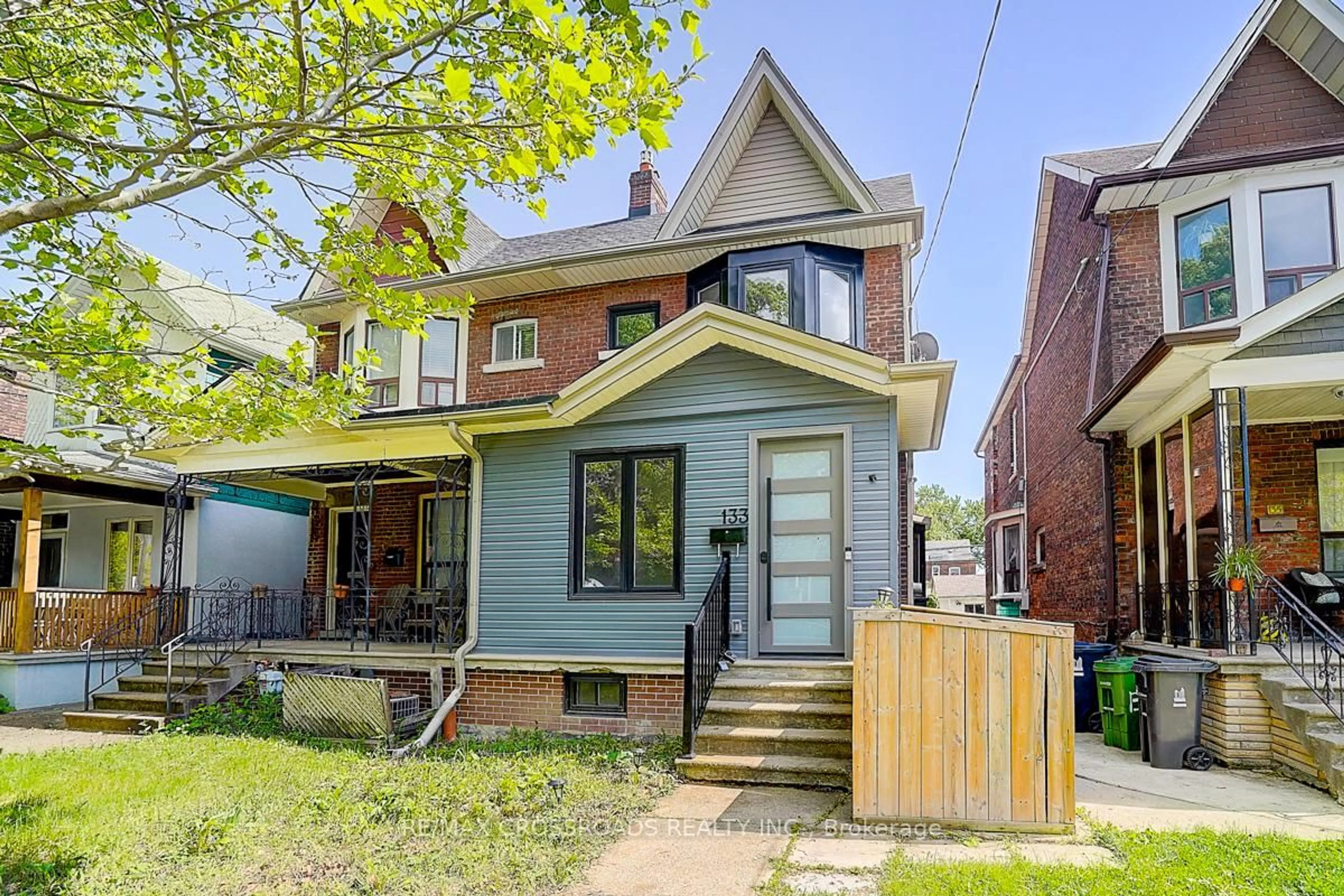 Home with brick exterior material, street for 133 Yarmouth Rd, Toronto Ontario M6G 1X3