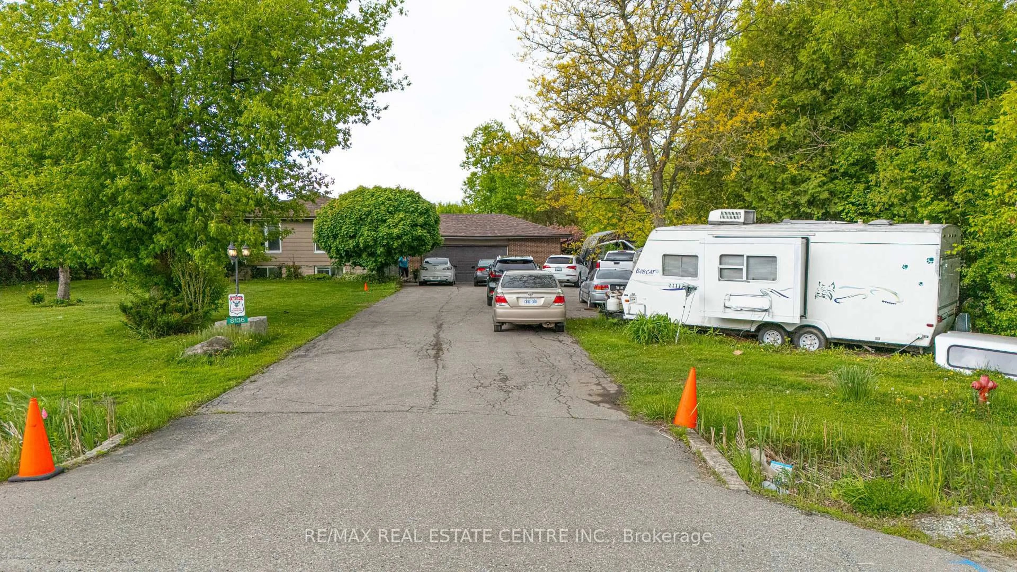 Unknown for 8136 Hornby Rd, Halton Hills Ontario L0P 1E0