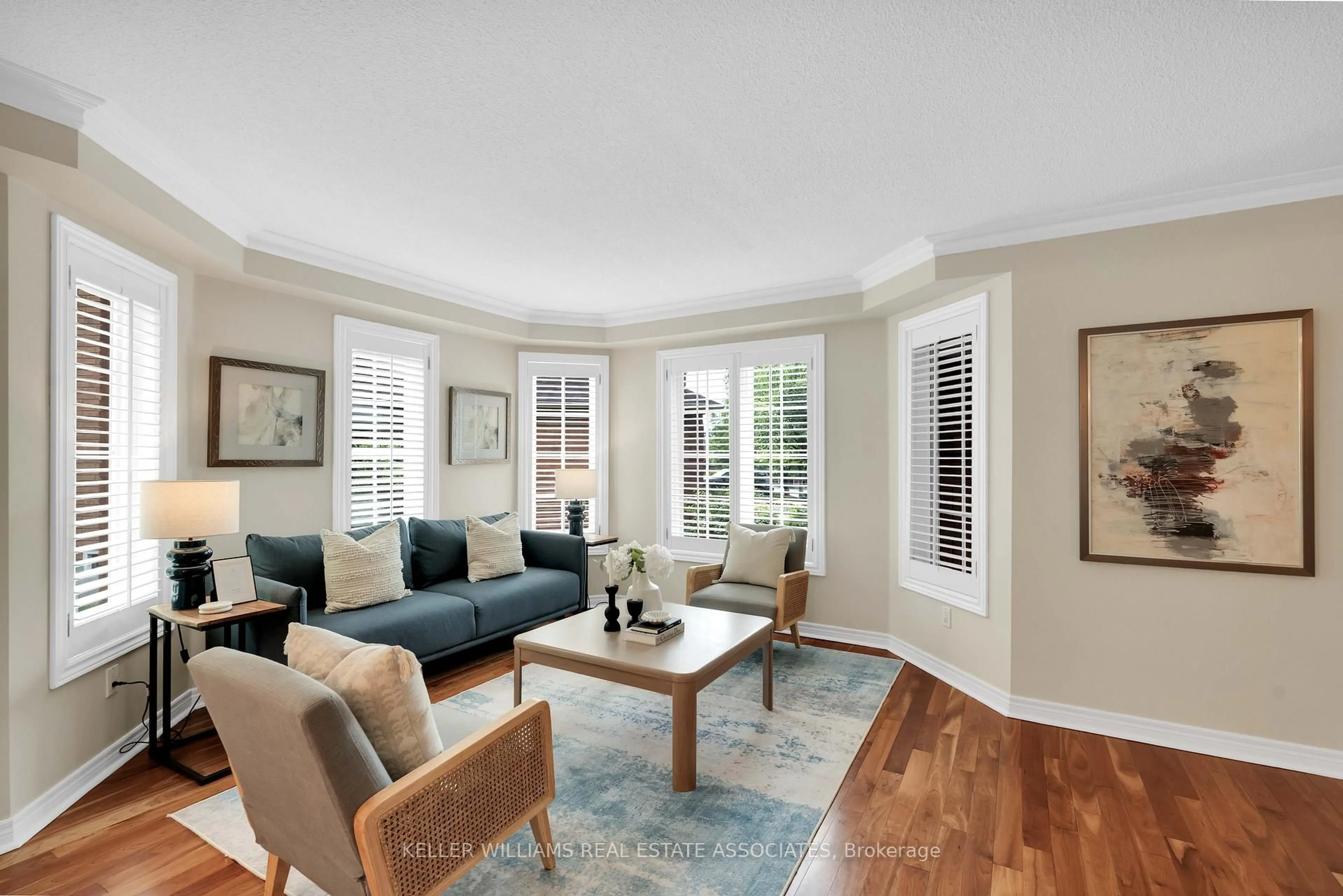 Living room with furniture, unknown for 1735 The Collegeway N/A #8, Mississauga Ontario L5L 3S7