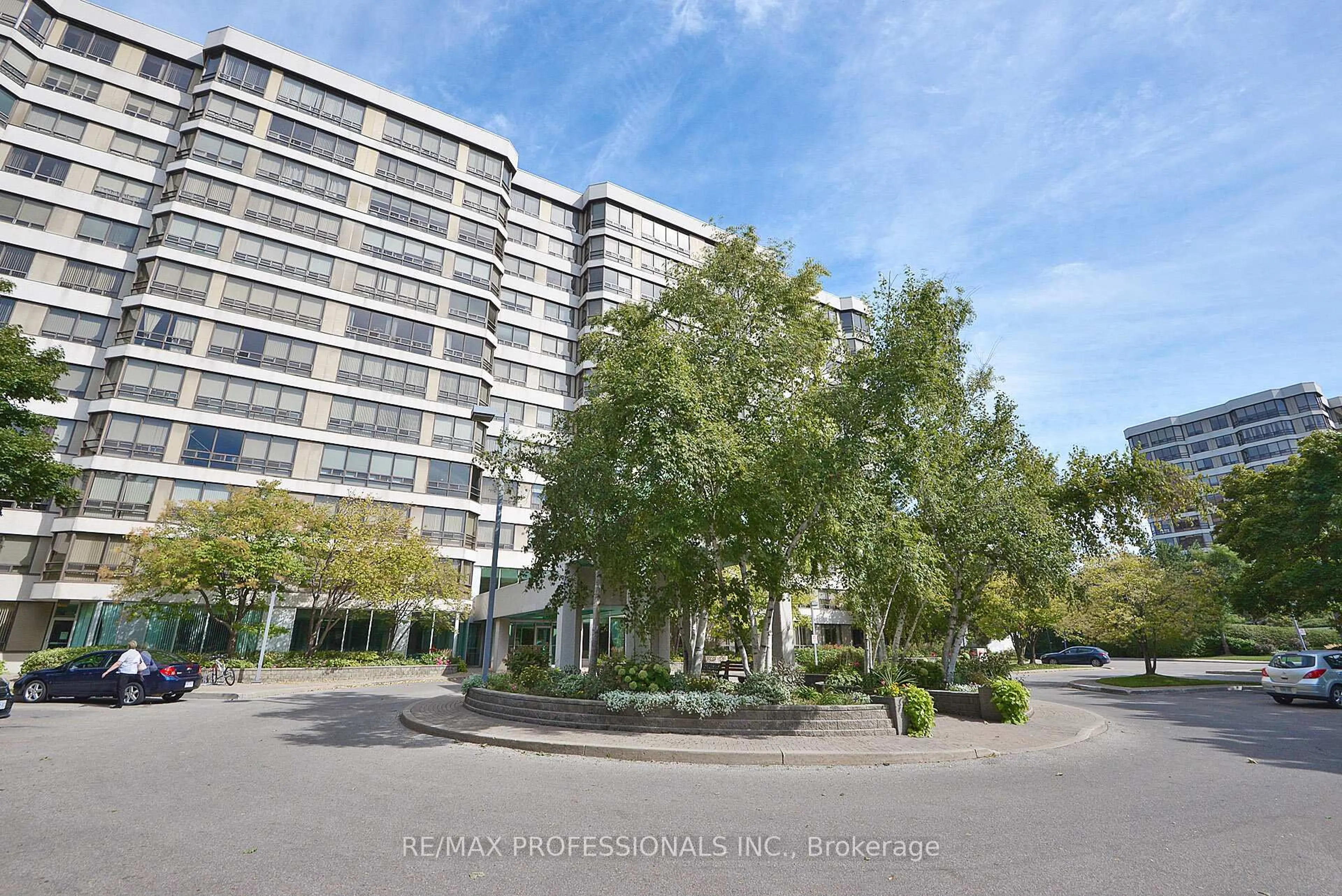 Unknown for 320 Mill St #401, Brampton Ontario L6Y 3V2